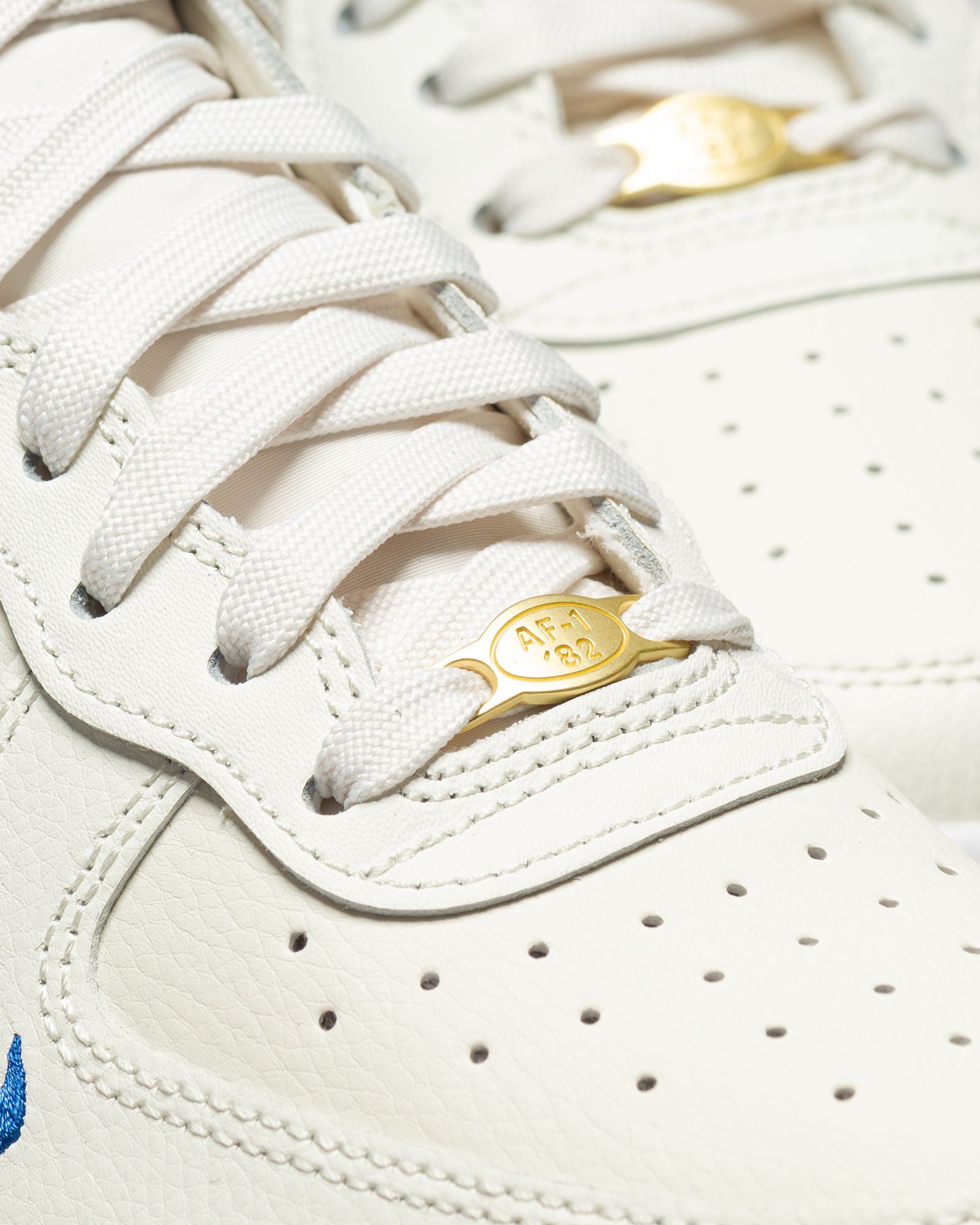 WMNS Air Force 1 High SE