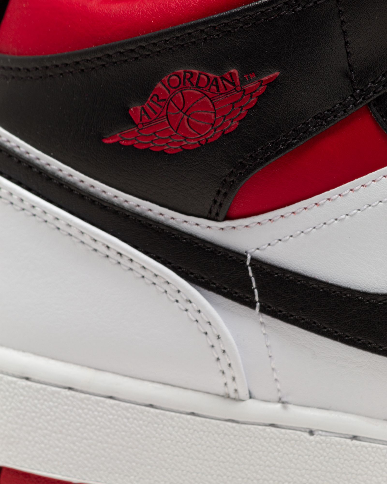 AIR JORDAN 1 MID (GS)