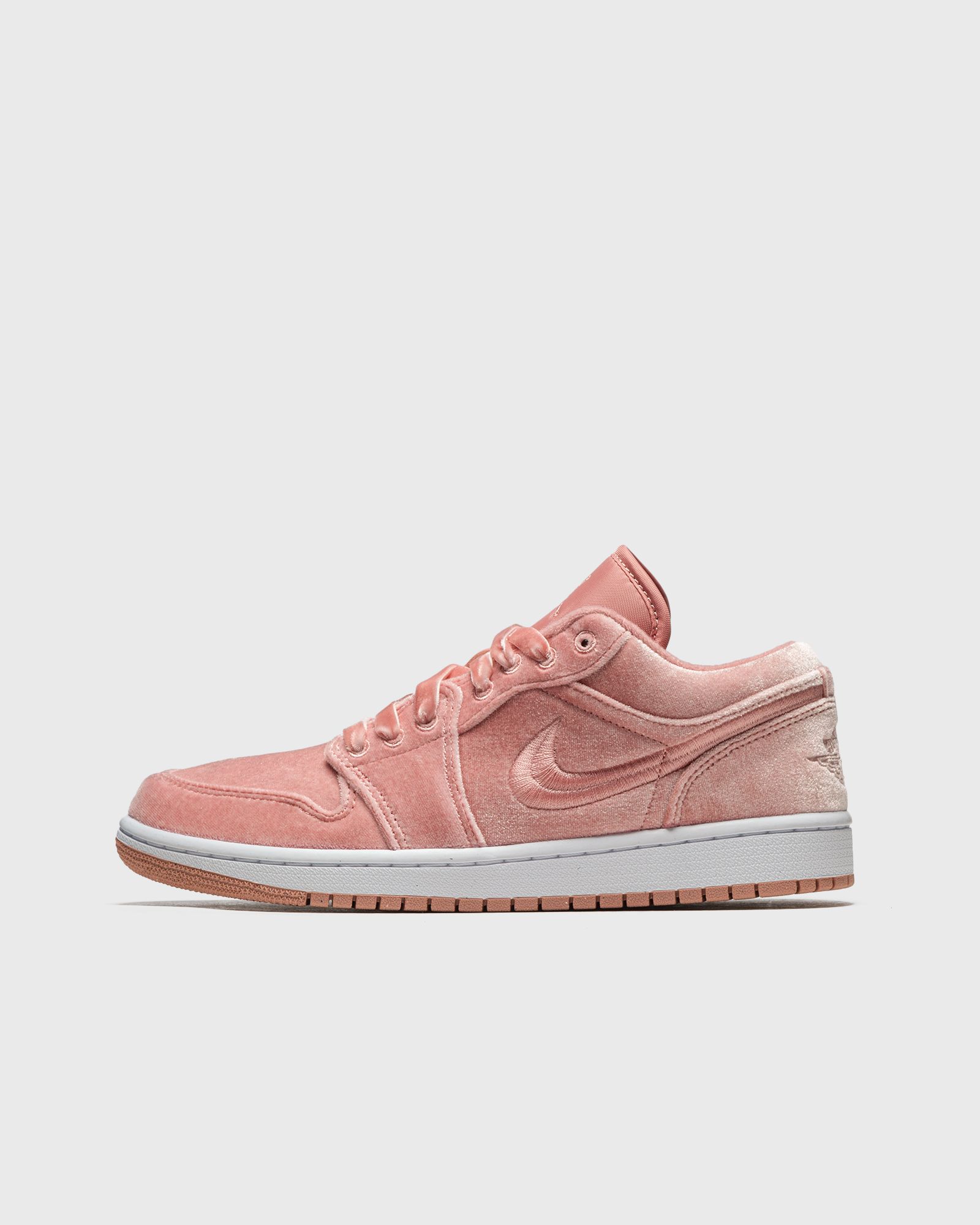 WMNS AIR JORDAN 1 LOW SE