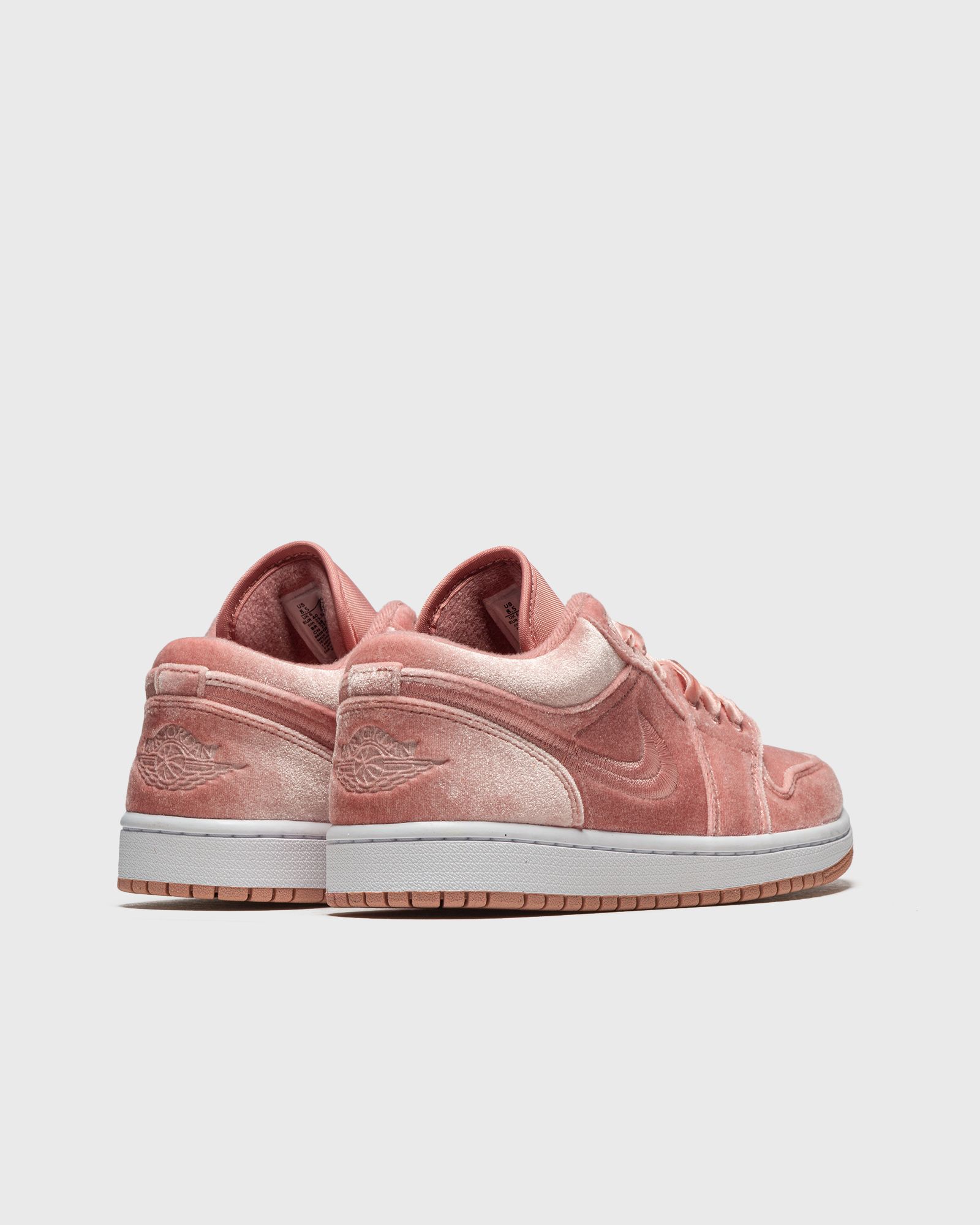WMNS AIR JORDAN 1 LOW SE