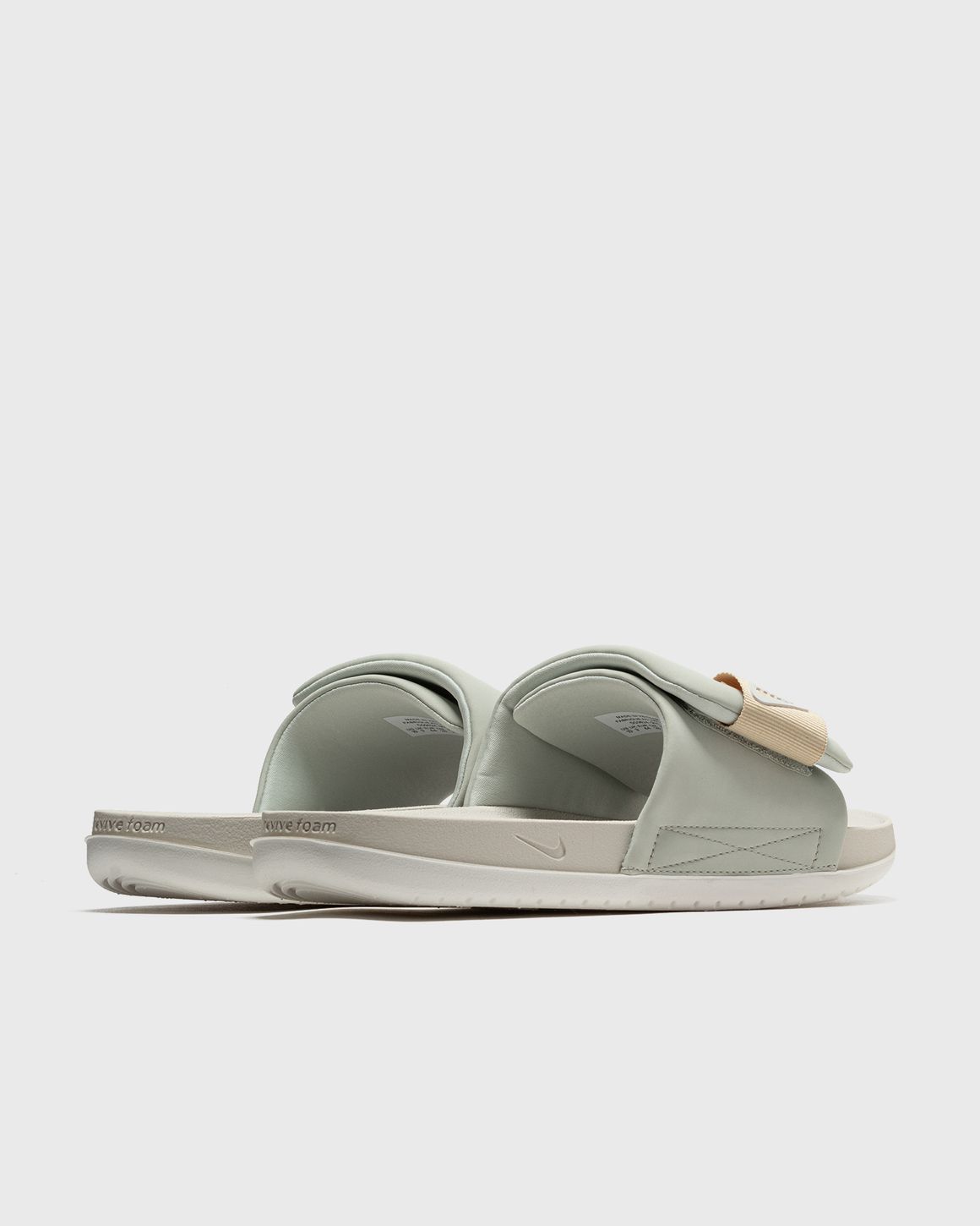 ★NIKE★大人気★OFFCOURT ADJUST SLIDE★追跡可 Nike Offcourt Adjust Women's Slides. Nike JP