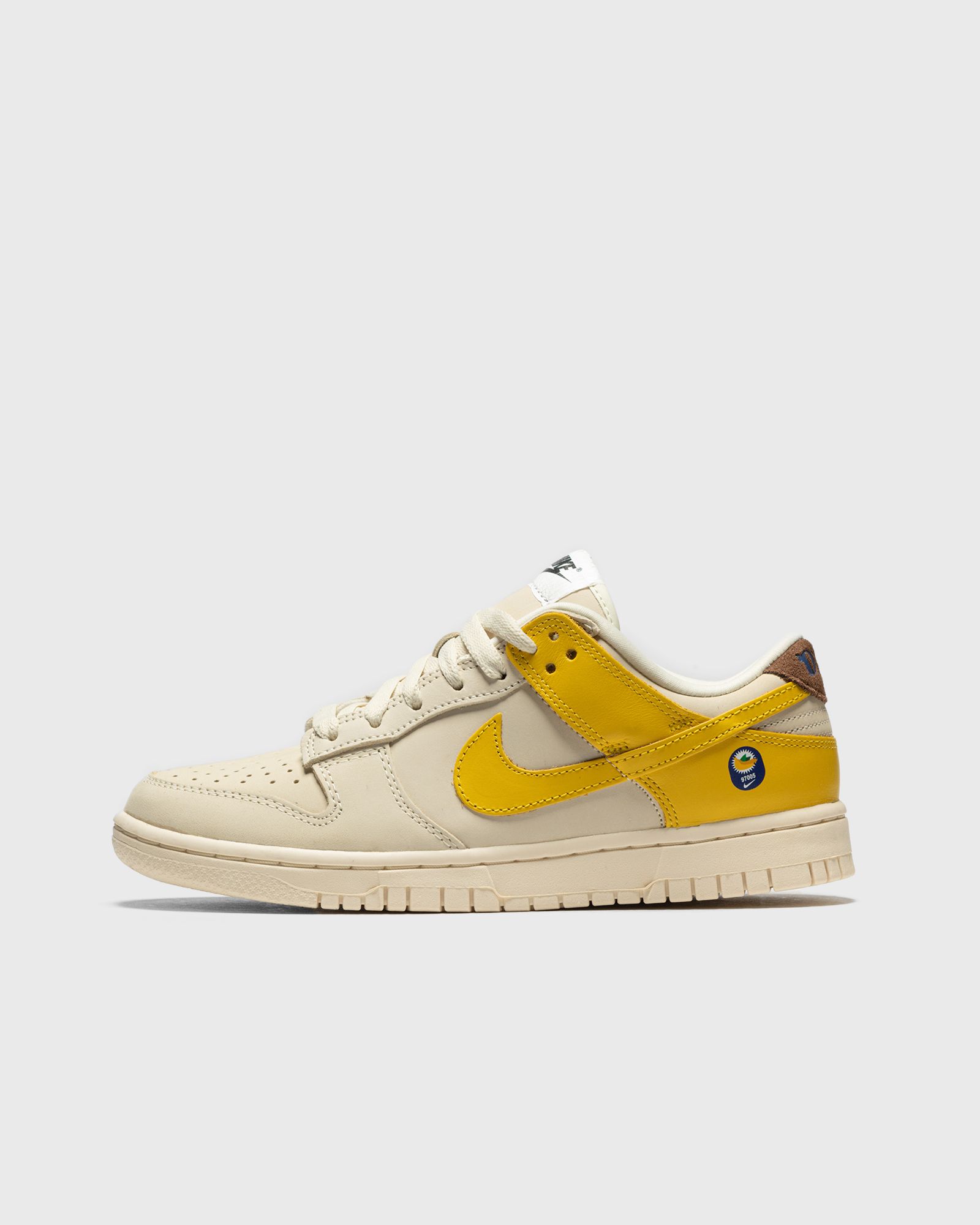 WMNS DUNK LOW LX "BANANA"