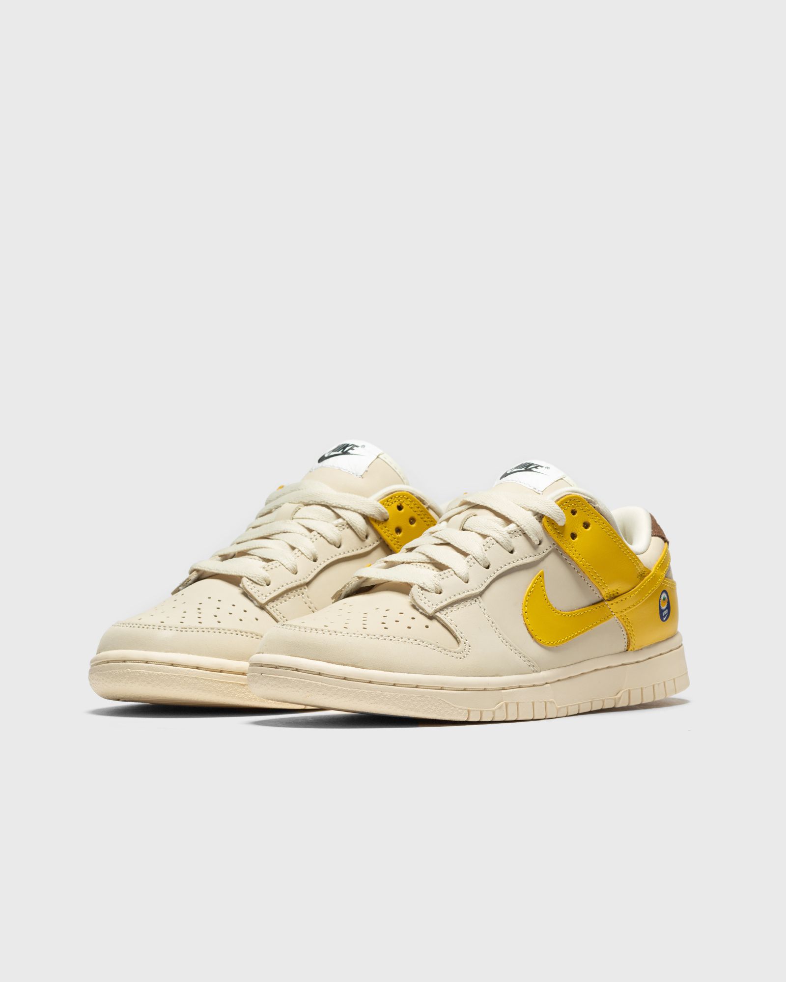 WMNS DUNK LOW LX "BANANA"