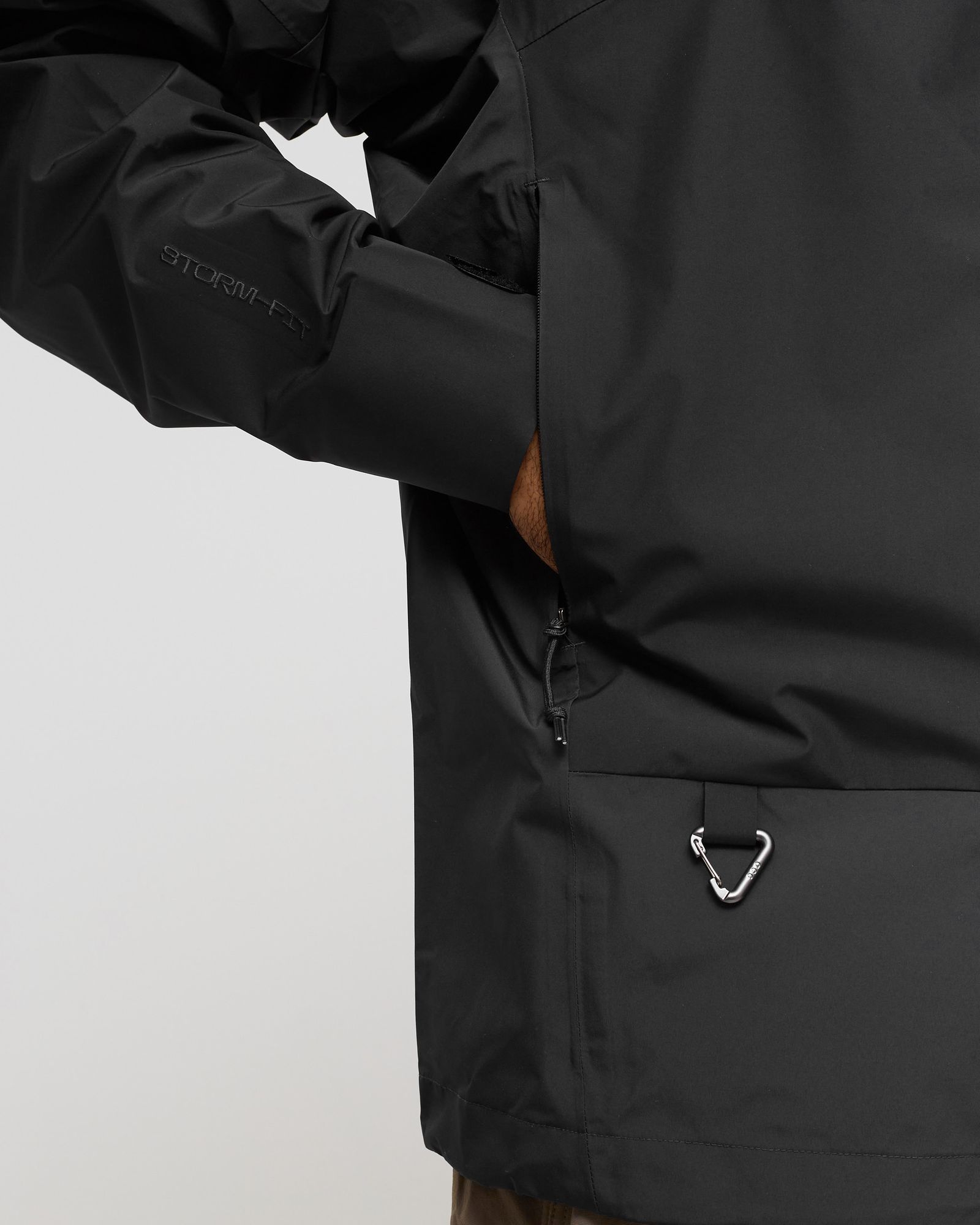 ACG SF CASCADE RAINS JACKET