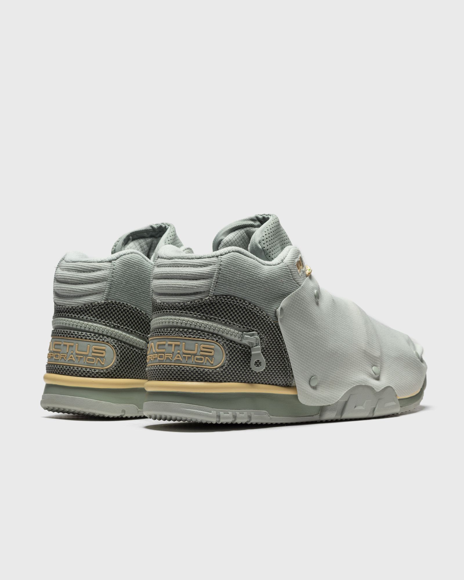 Nike x Travis Scott AIR TRAINER 1 "Grey Haze"