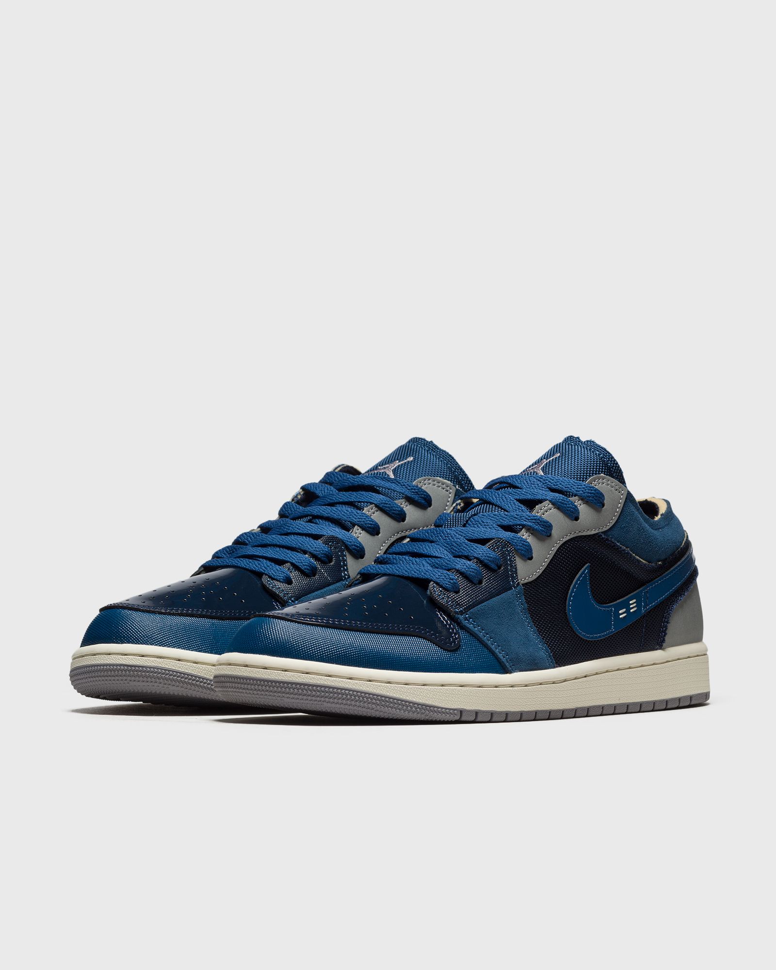 AIR JORDAN 1 LOW SE CRAFT
