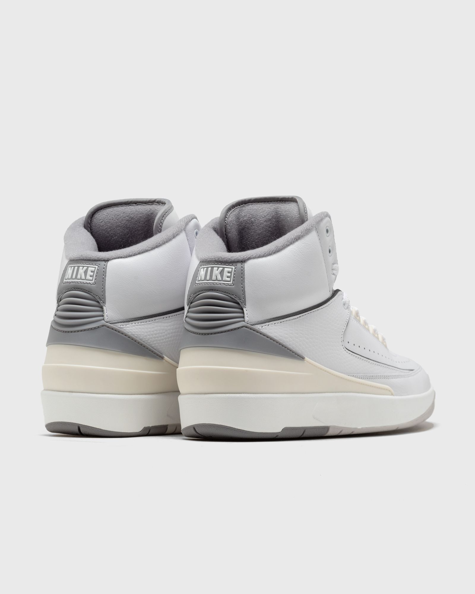 AIR JORDAN 2 RETRO 'Cement Grey'