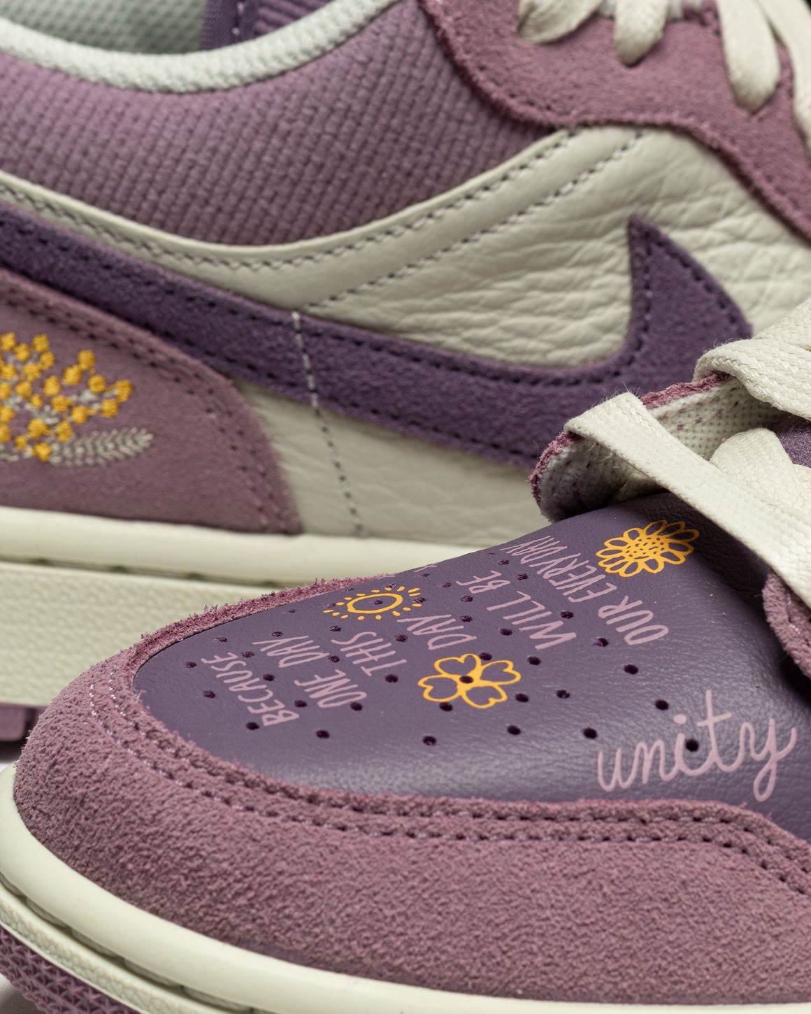 Jordan WMNS AIR JORDAN 1 LOW IWD Unity Purple BSTN Store