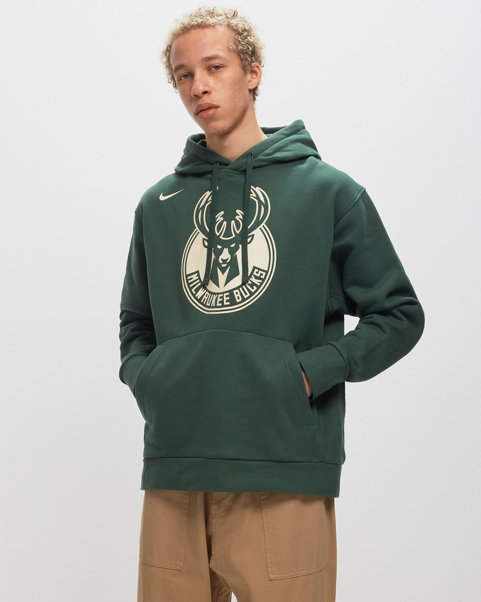 Milwaukee Bucks Essential NBA Fleece Pullover Hoodie
