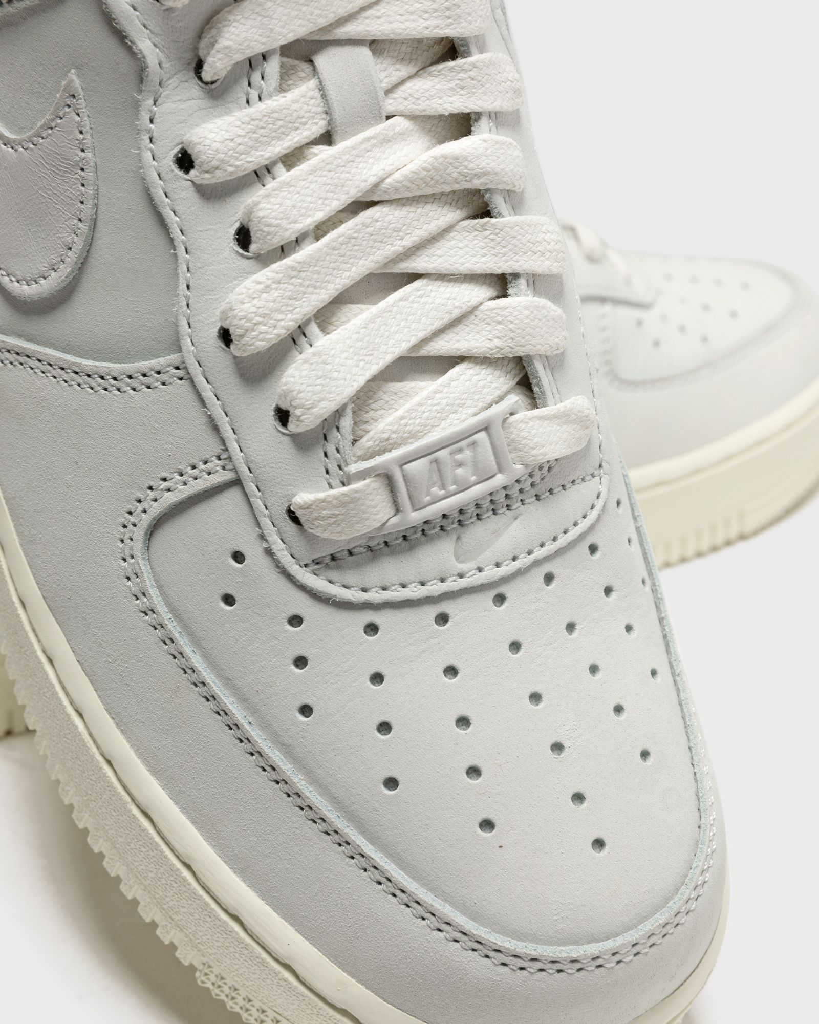 WMNS Air Force 1 Premium