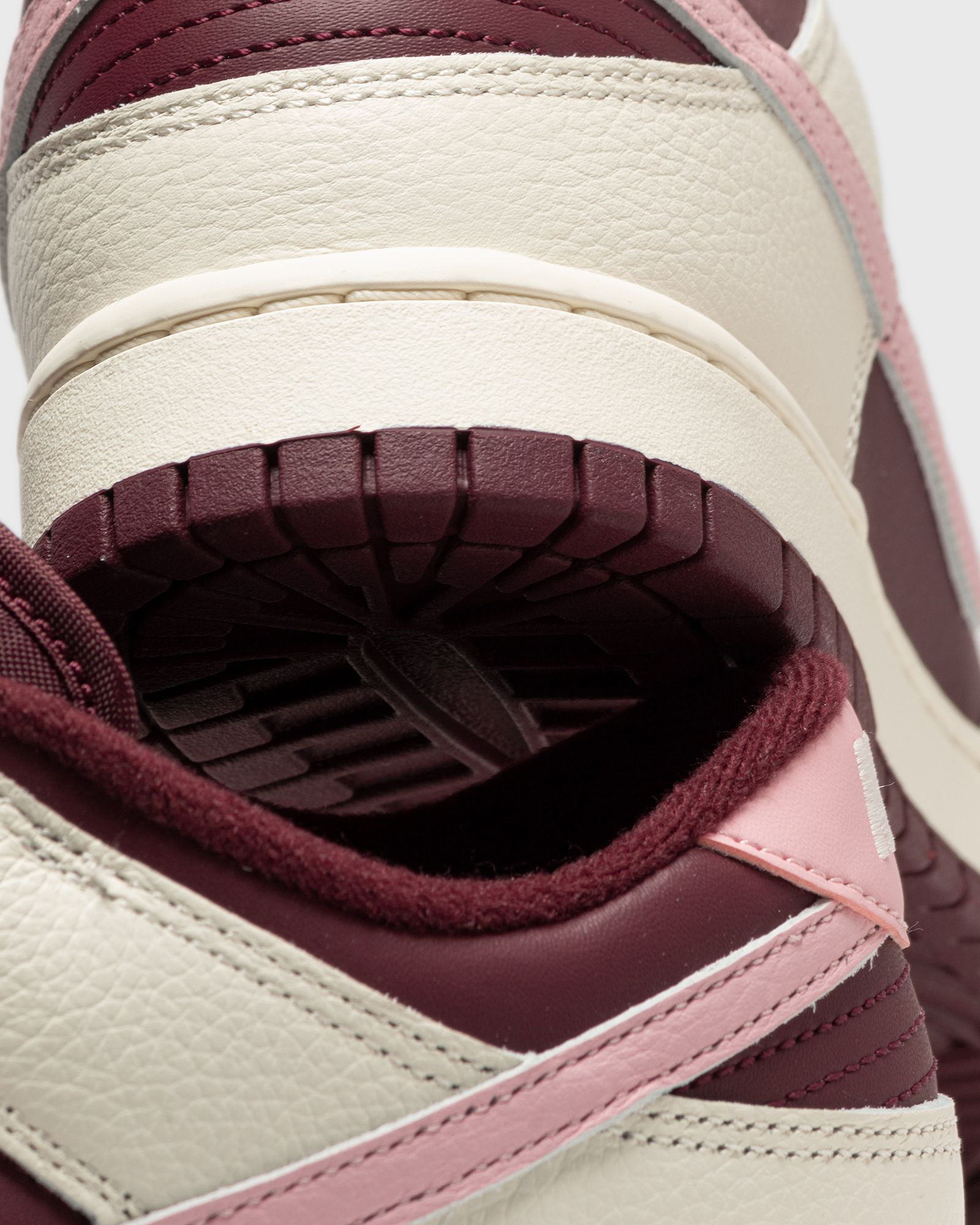 Dunk Low Retro PRM 'Valentine's Day'