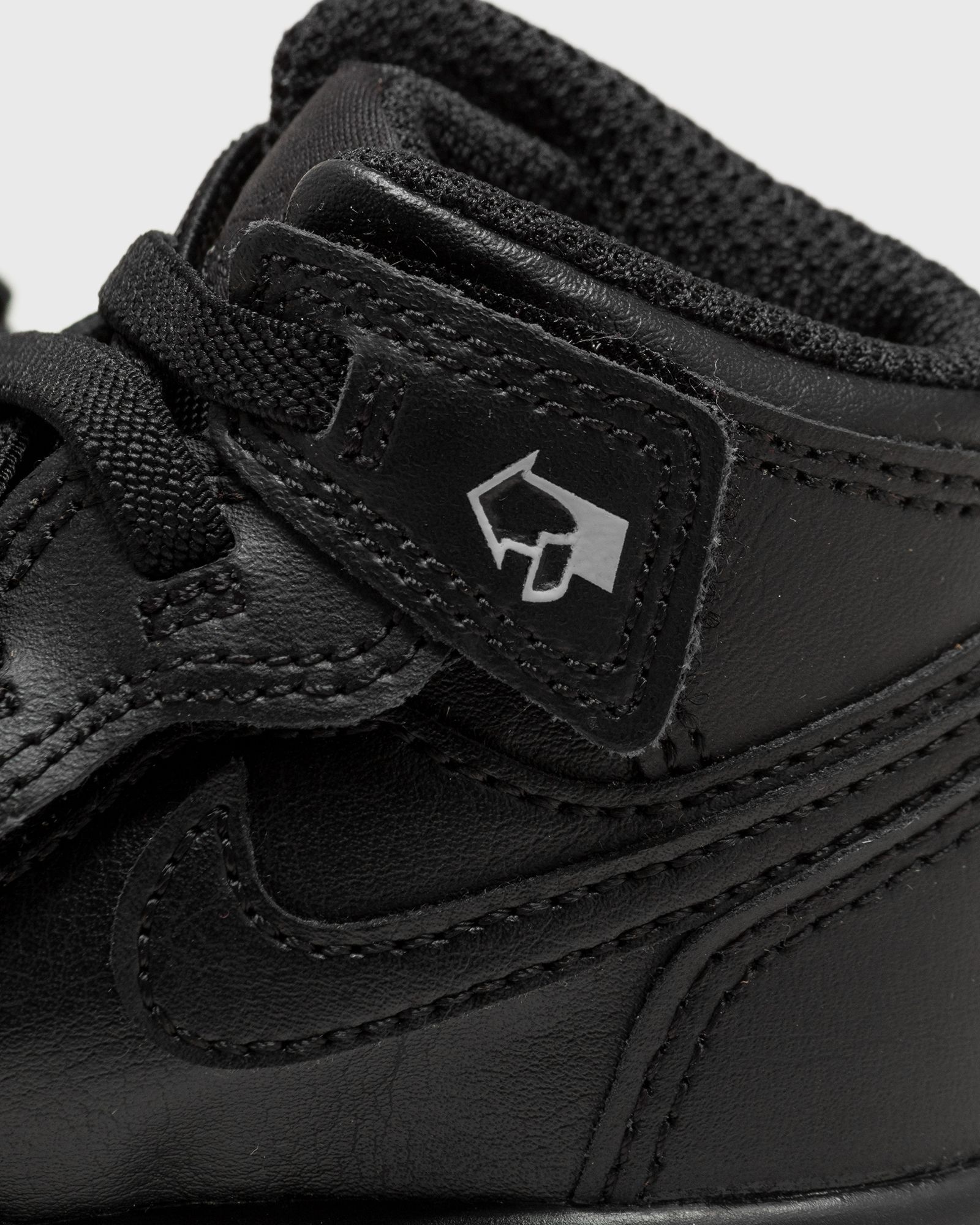 JORDAN 1 MID ALT (TD)