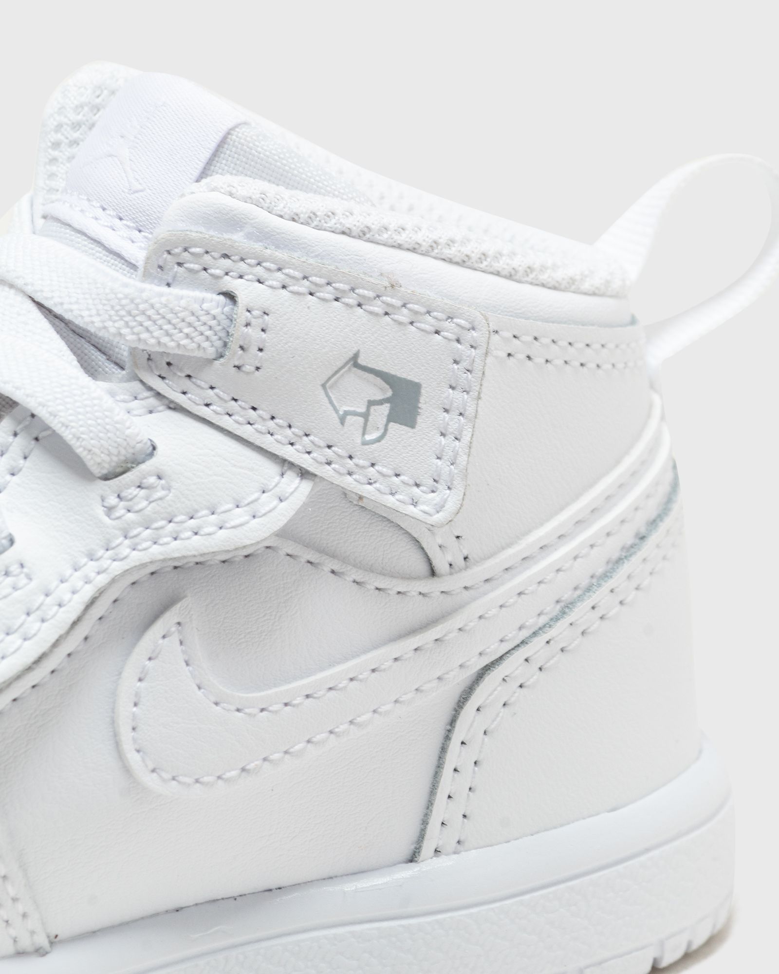 JORDAN 1 MID ALT (TD)