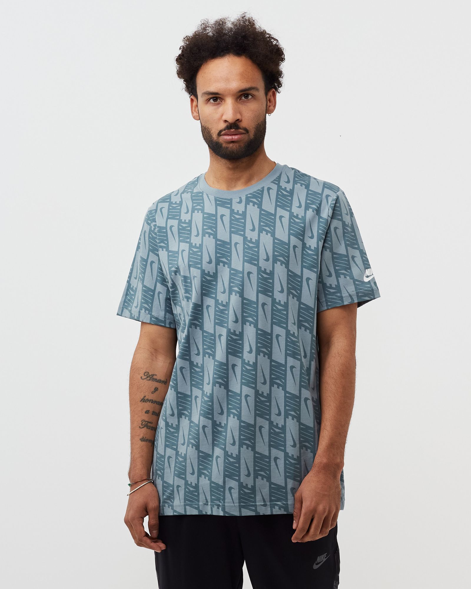 REPEAT SHORTSLEEVE TEE PRINT