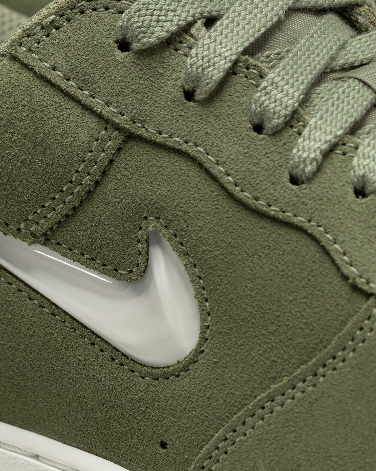 AIR FORCE 1 LOW RETRO