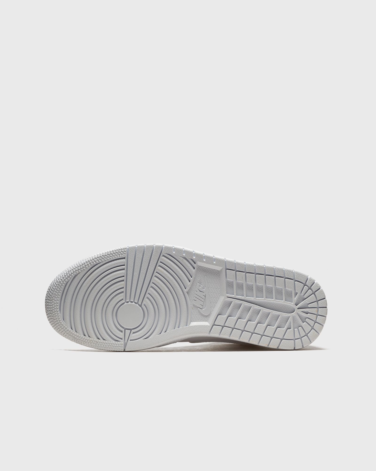 WMNS Air Jordan 1 Mid