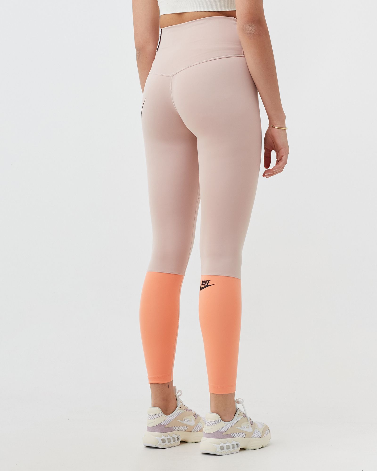 WMNS ONE DF HR TIGHTS DNC