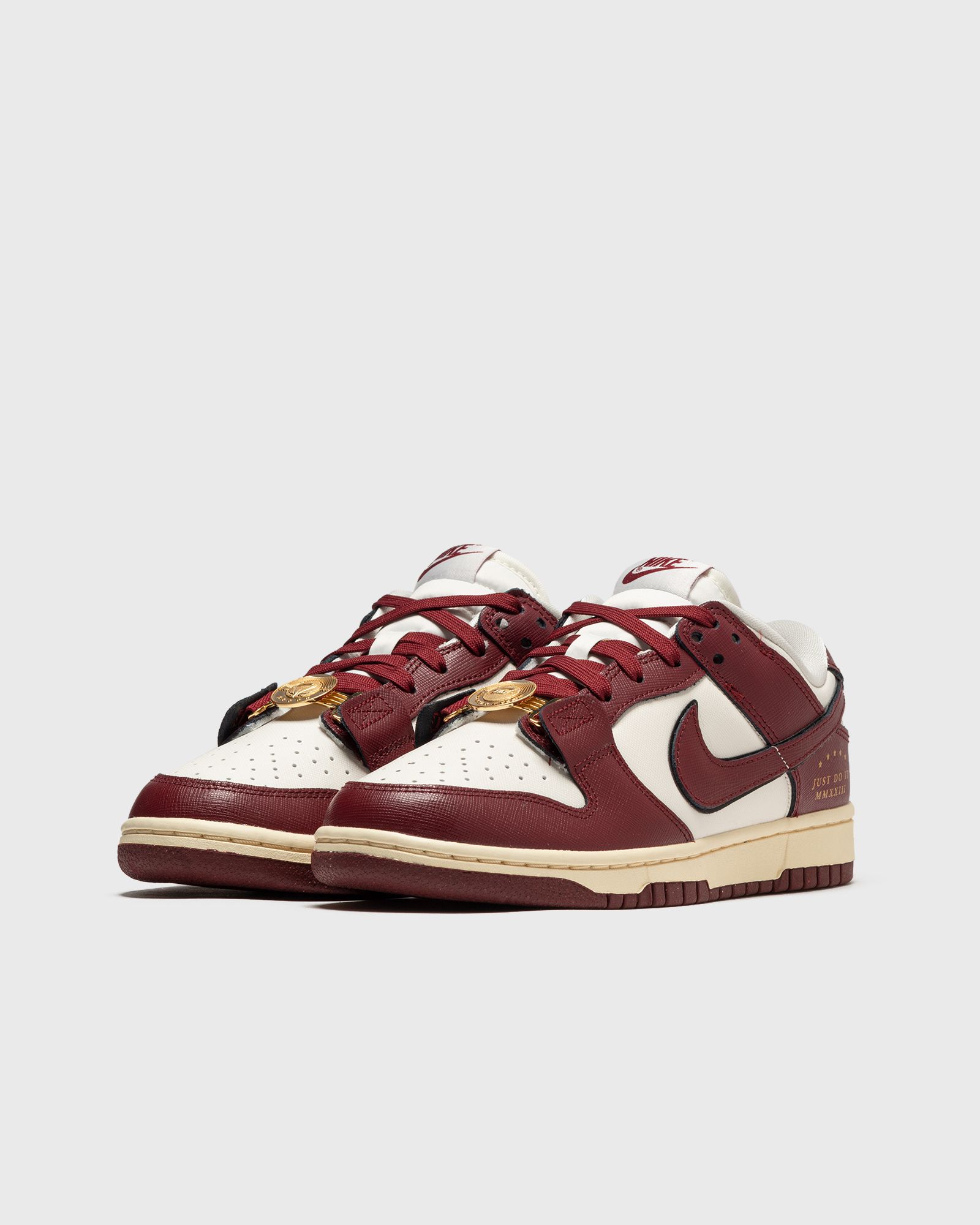 WMNS Dunk Low SE