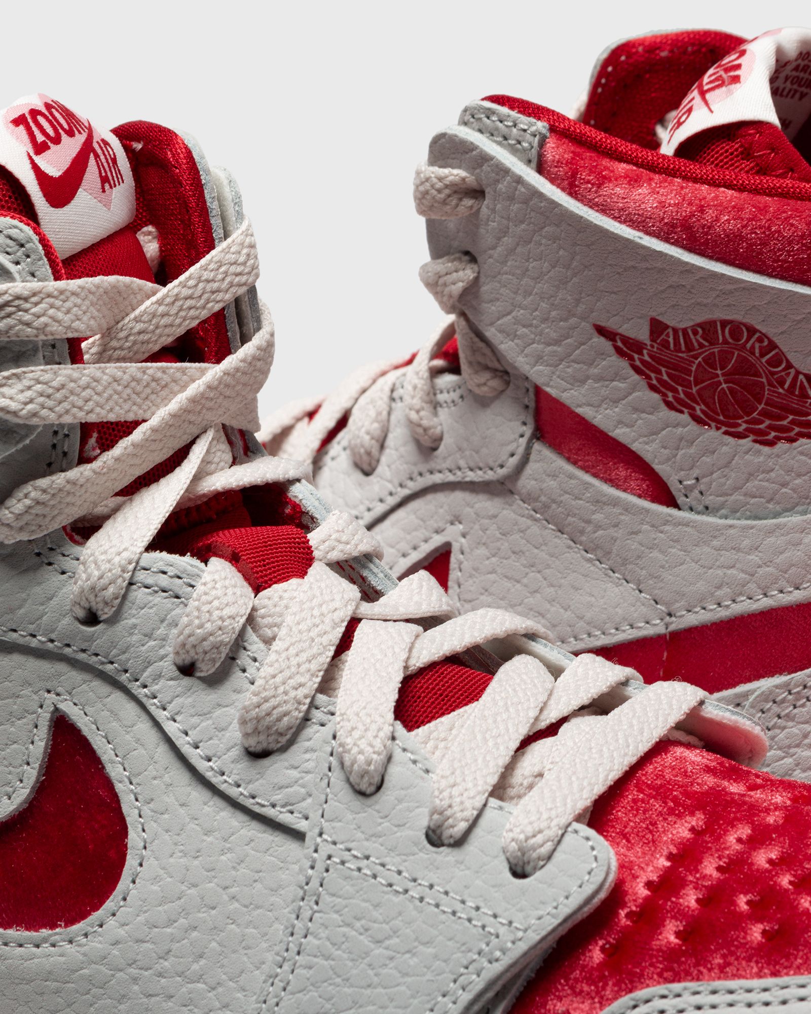 WMNS AIR JORDAN 1 ZM AIR CMF 2 SP