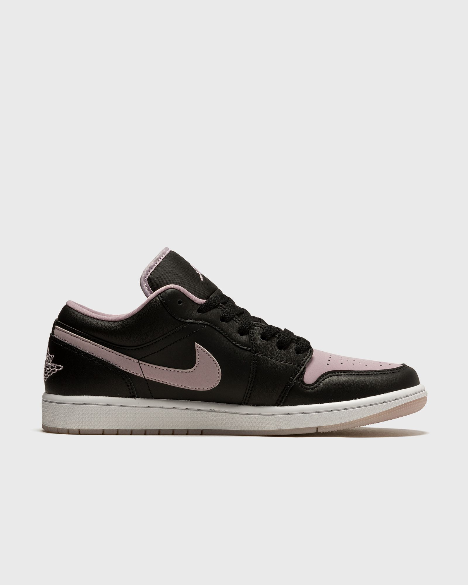 AIR JORDAN 1 LOW SE 'Iced Lilac'