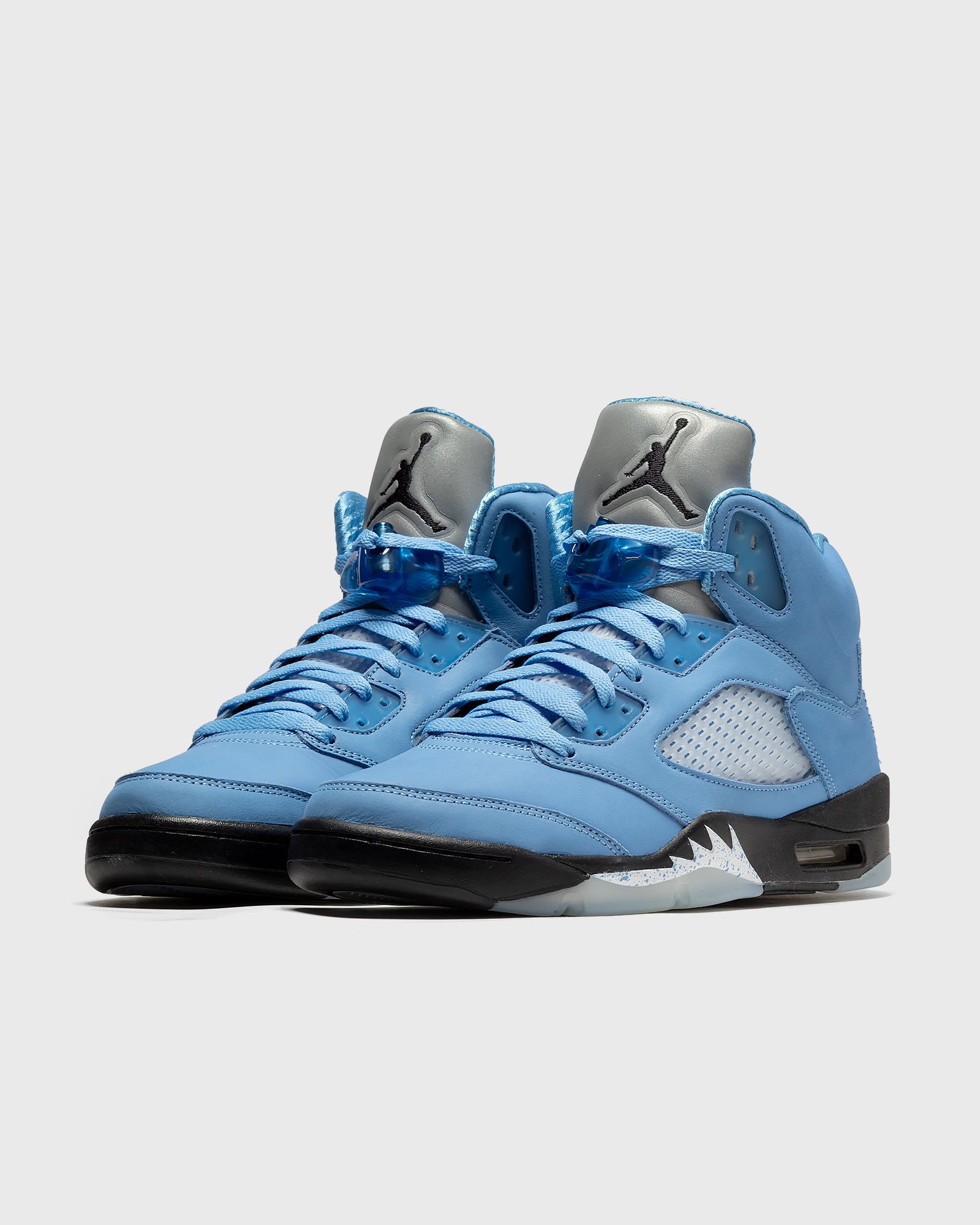 AIR JORDAN 5 RETRO SE 'UNC' University Blue