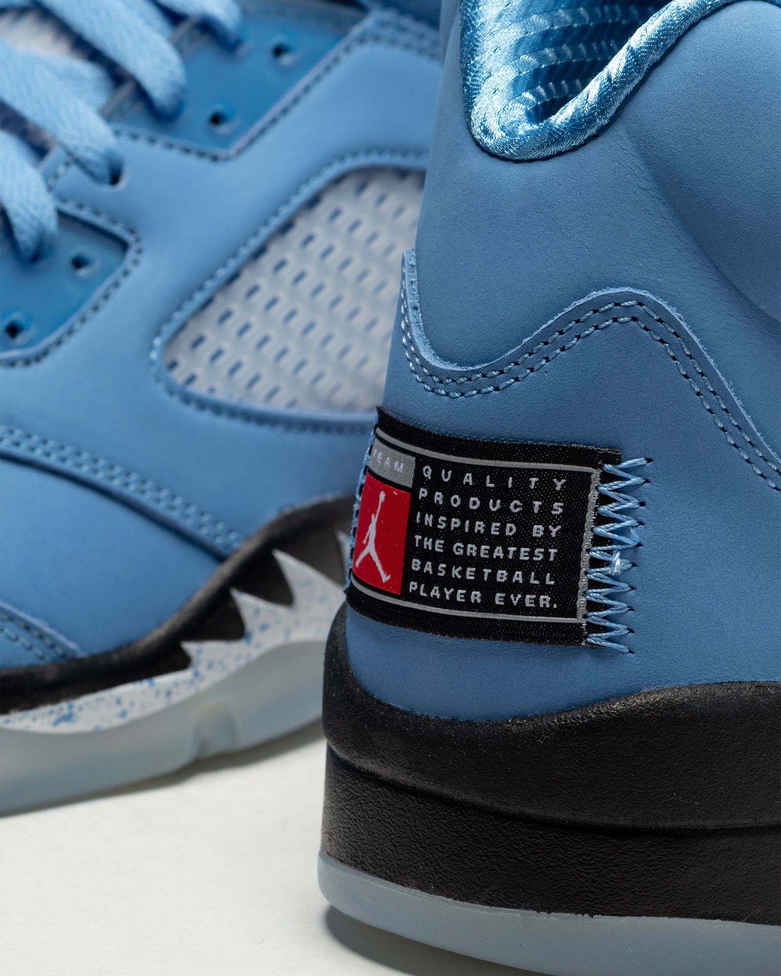 AIR JORDAN 5 RETRO SE 'UNC' University Blue