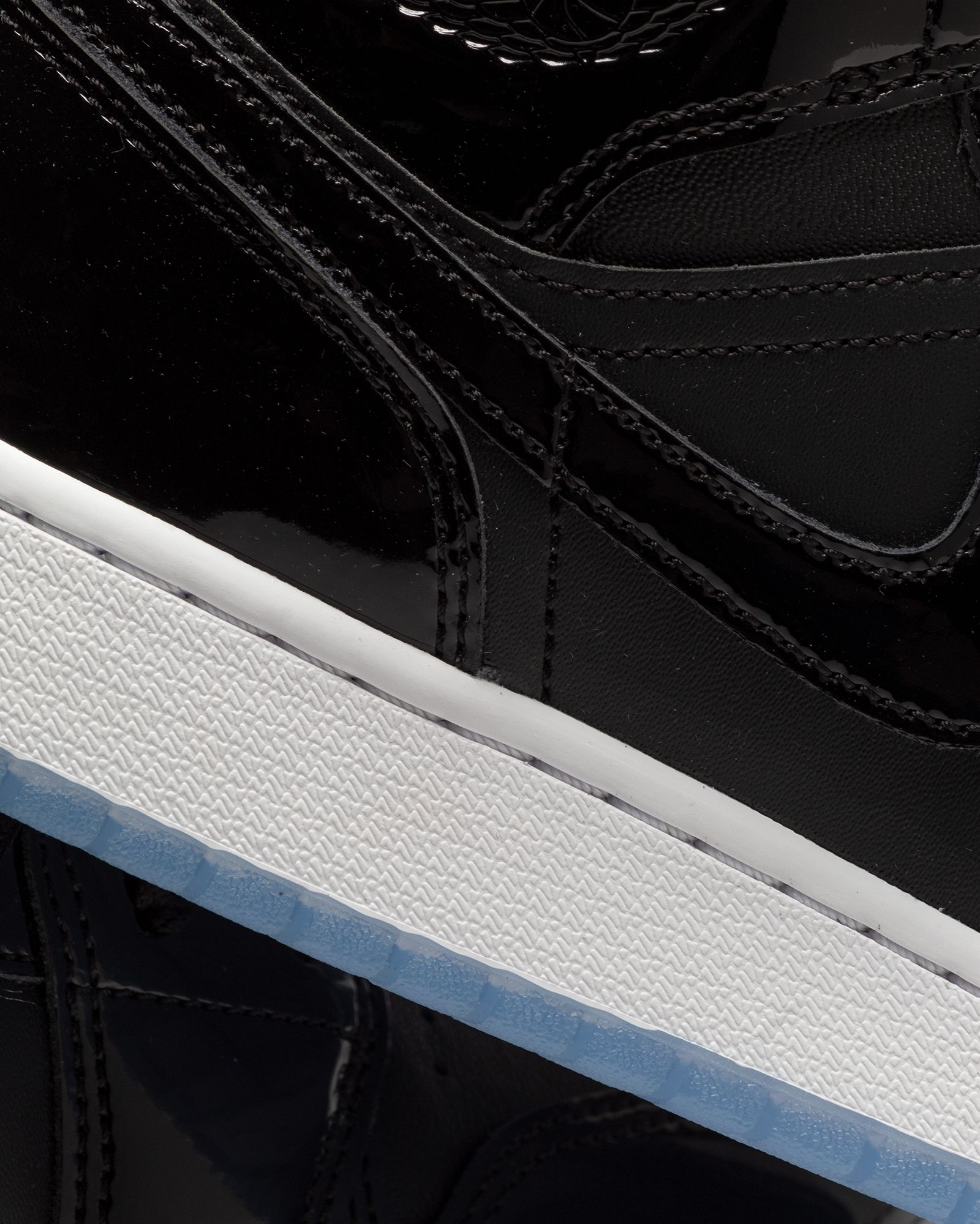 Air Jordan 1 Mid SE (GS)