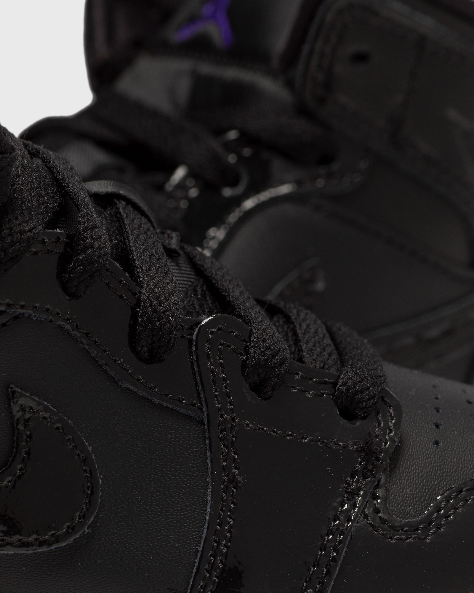 JORDAN 1 MID SE (PS)