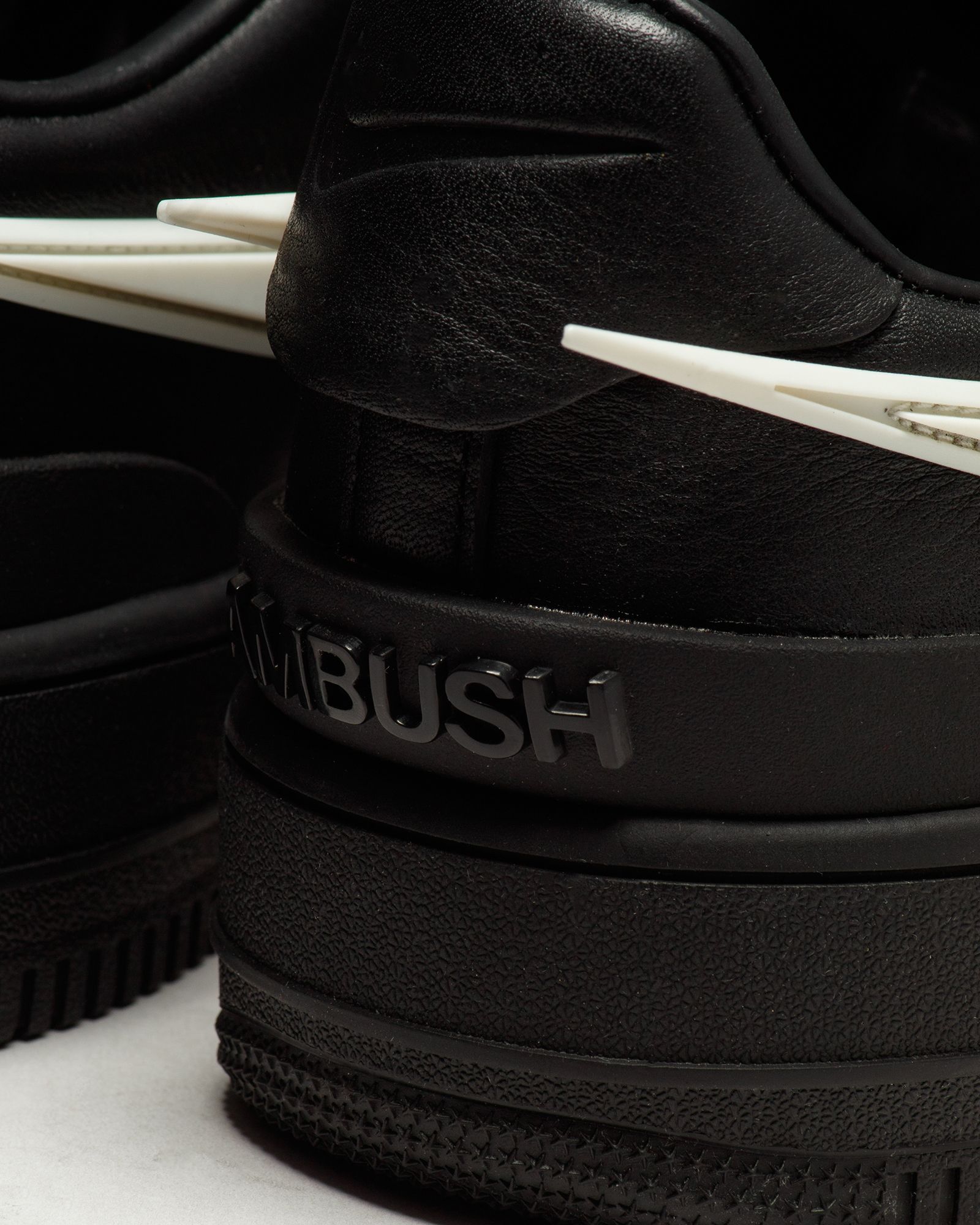 Air Force 1 Low x Ambush