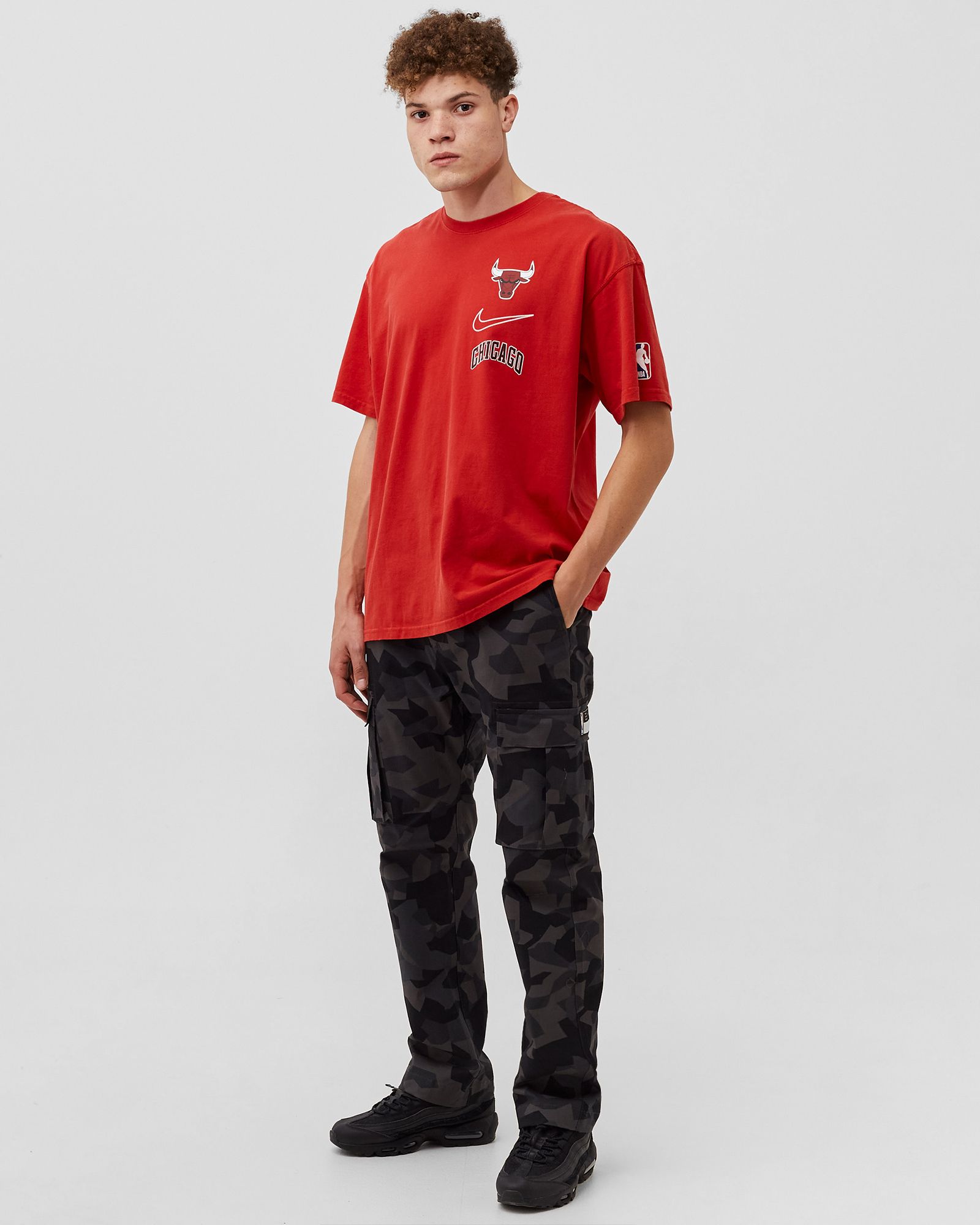 Chicago Bulls Courtside City NBA Graphic T-Shirt