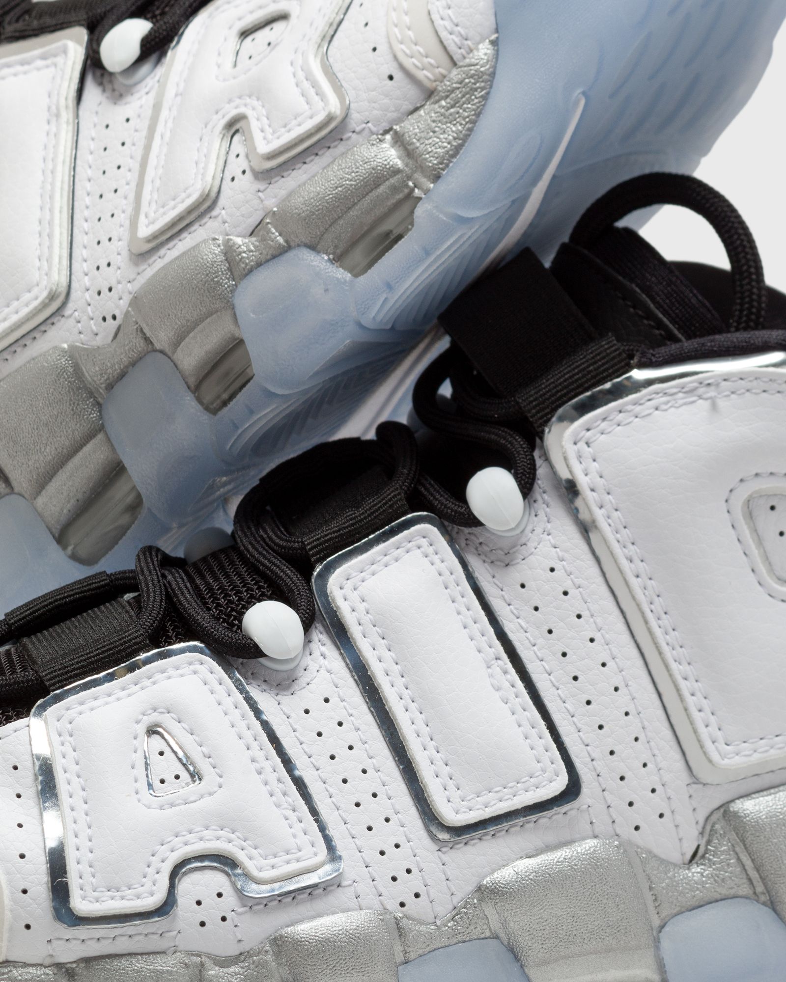 WMNS AIR MORE UPTEMPO