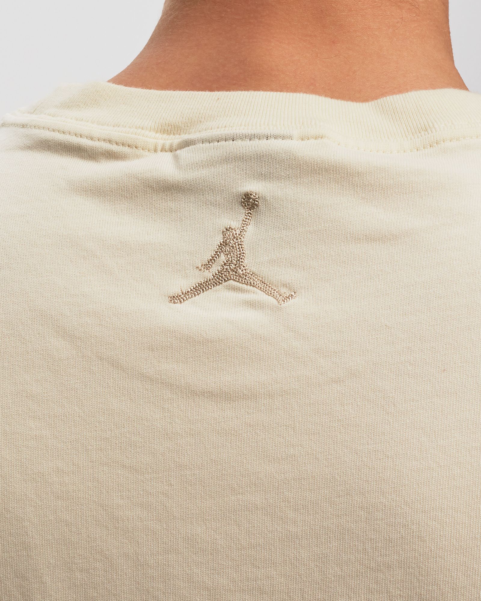 A MA MANIÉRE X JORDAN TEE