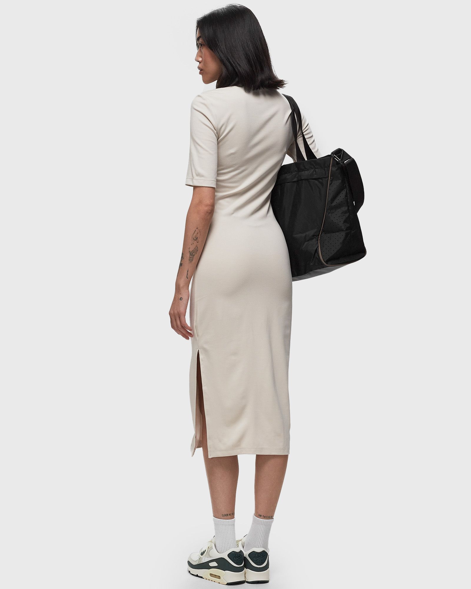 WMNS Nike Sportswear Essential Tight Midi Dress