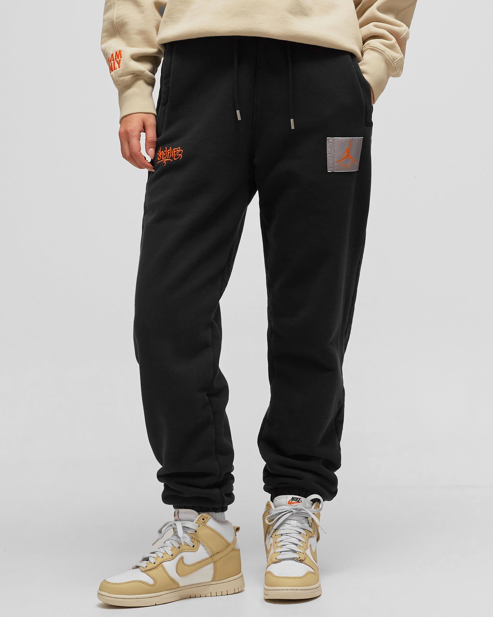 SHELF LIFE X WMNS AIR JORDAN SWEATPANT