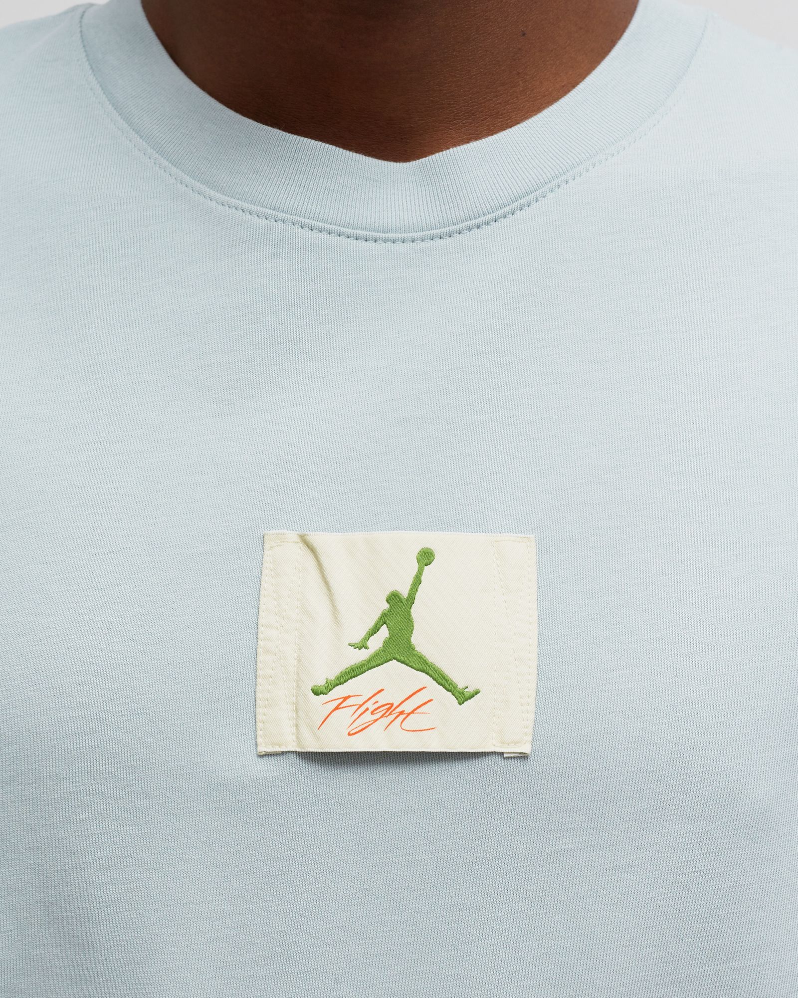 TITAN x AIR JORDAN TEE 