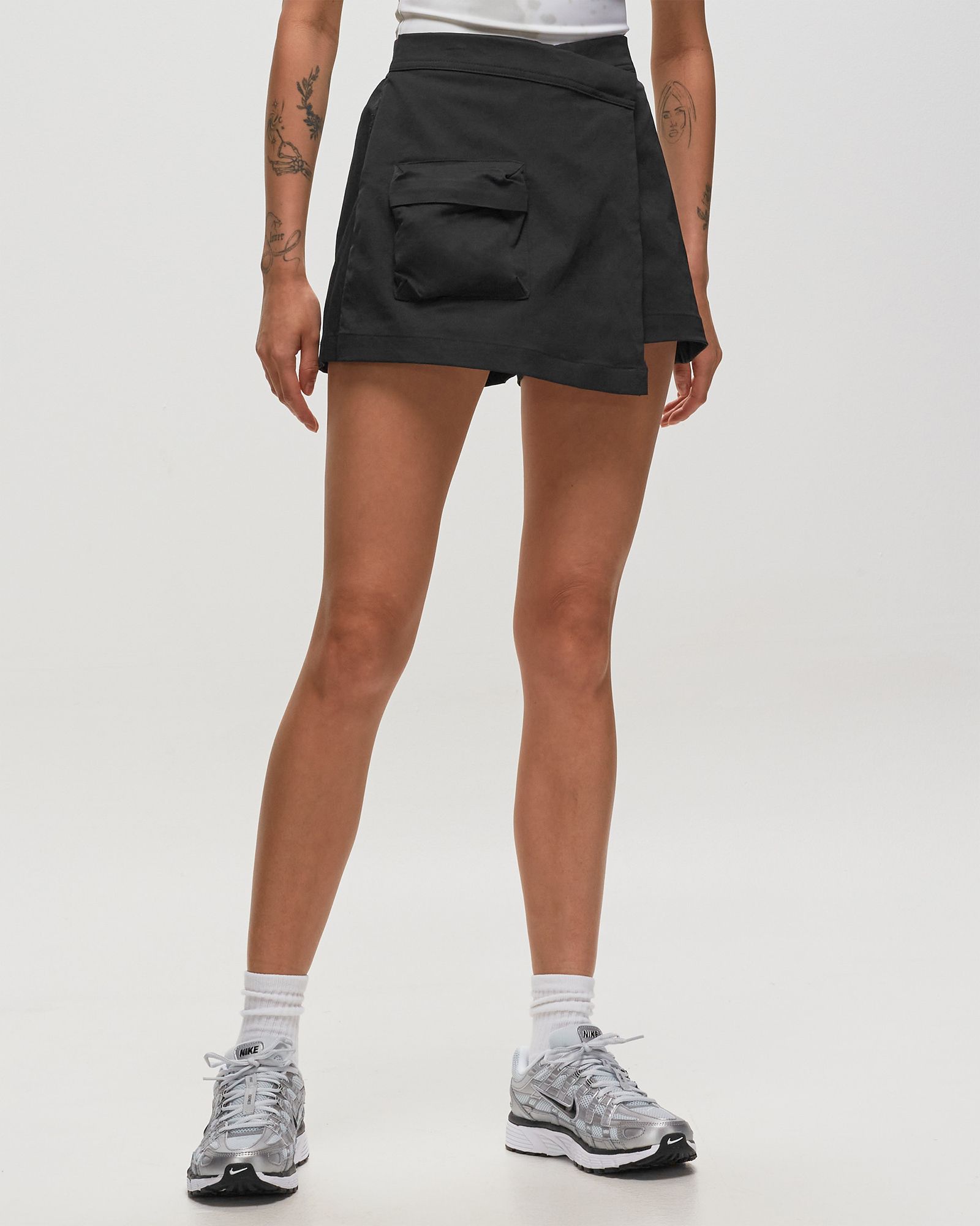 SPORTSWEAR TECH PACK DRI-FIT MID-RISE SKORT