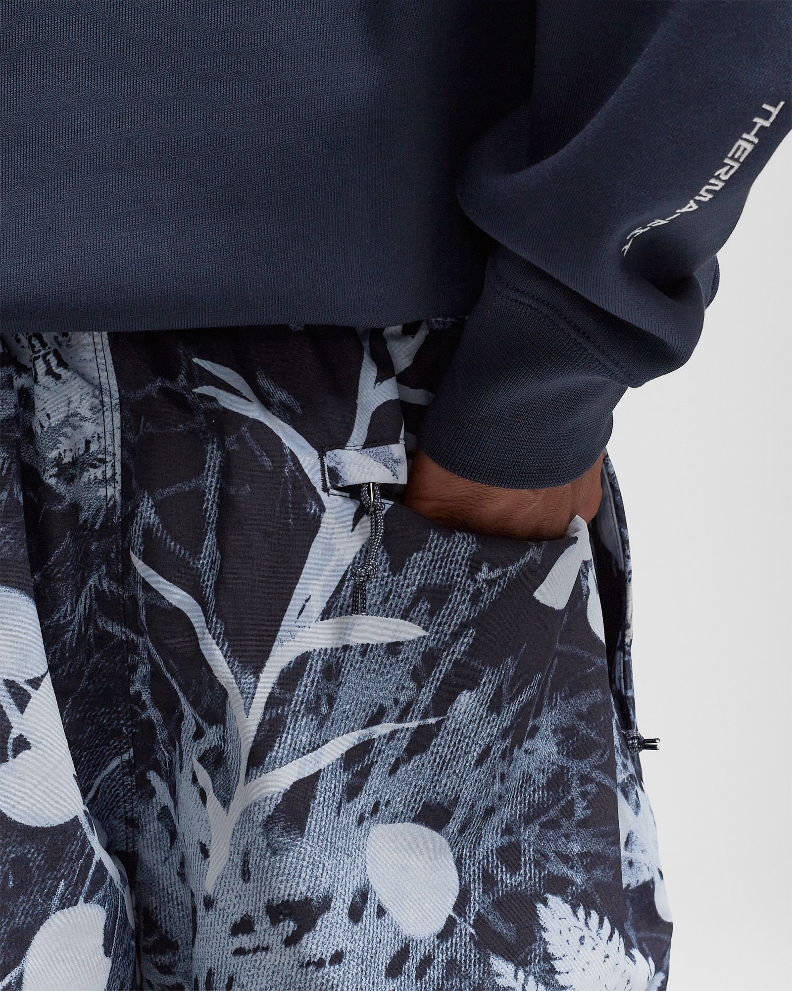 M ACG TRAIL SHORT AOP