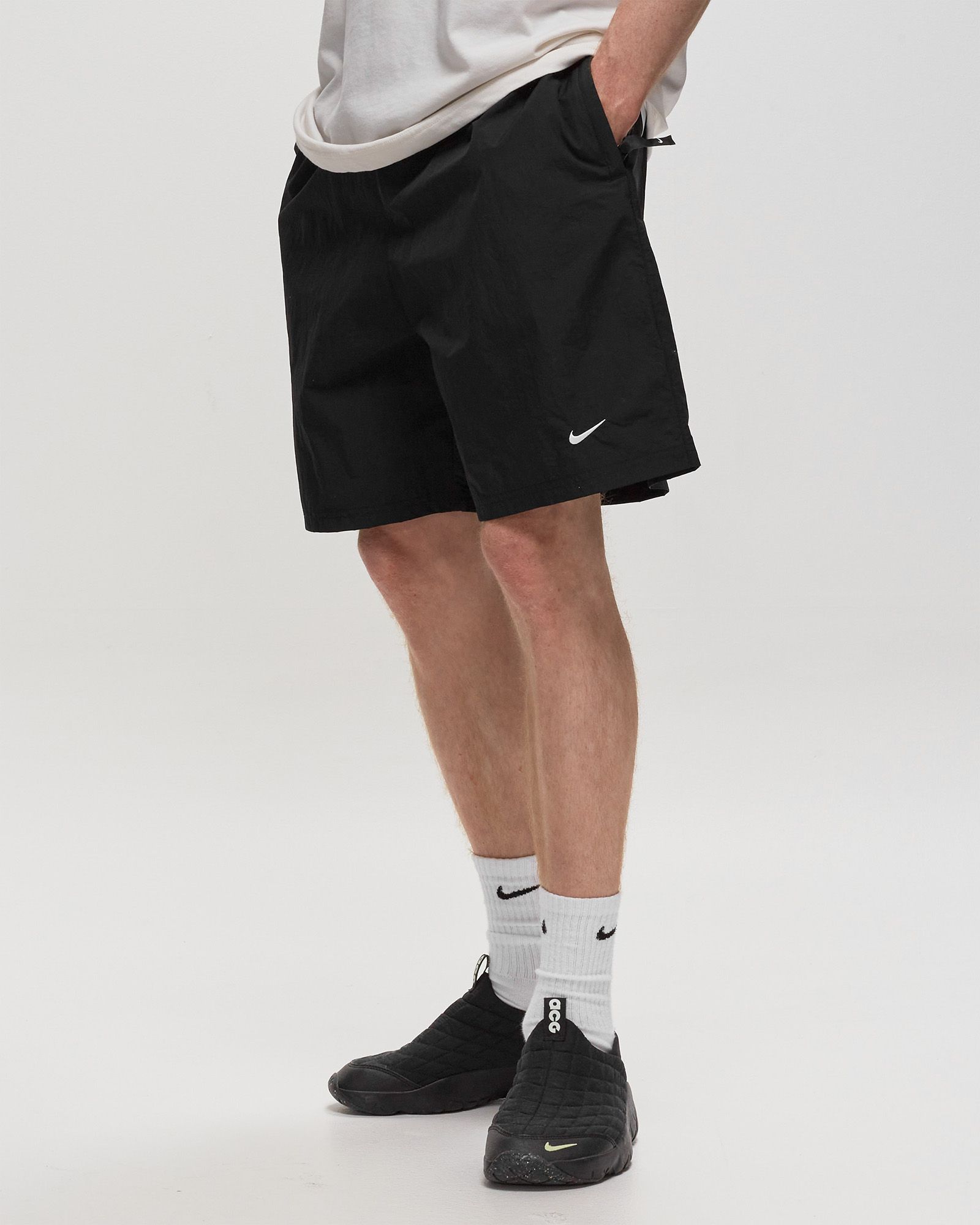 Solo Swoosh Woven Shorts