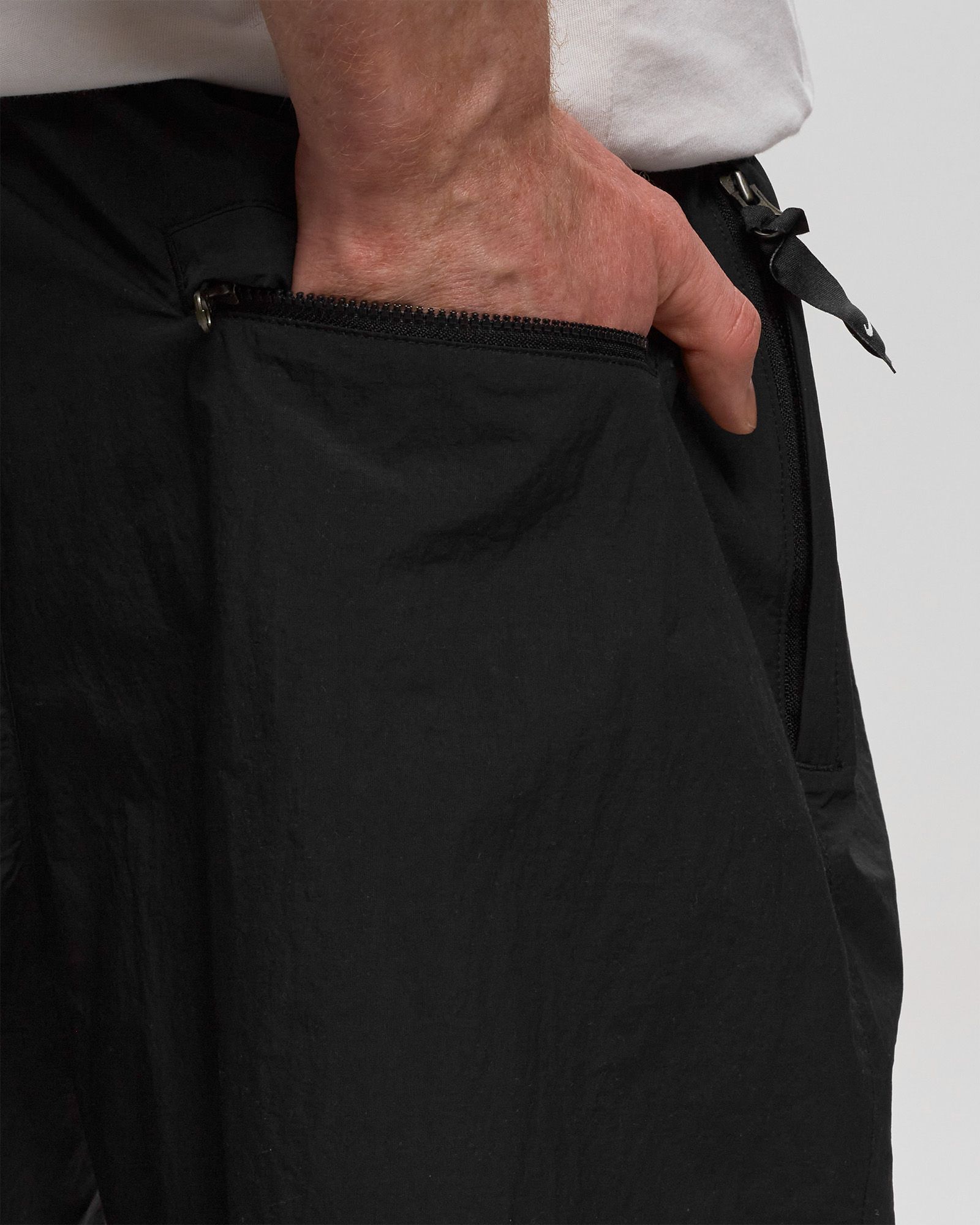 Solo Swoosh Woven Shorts