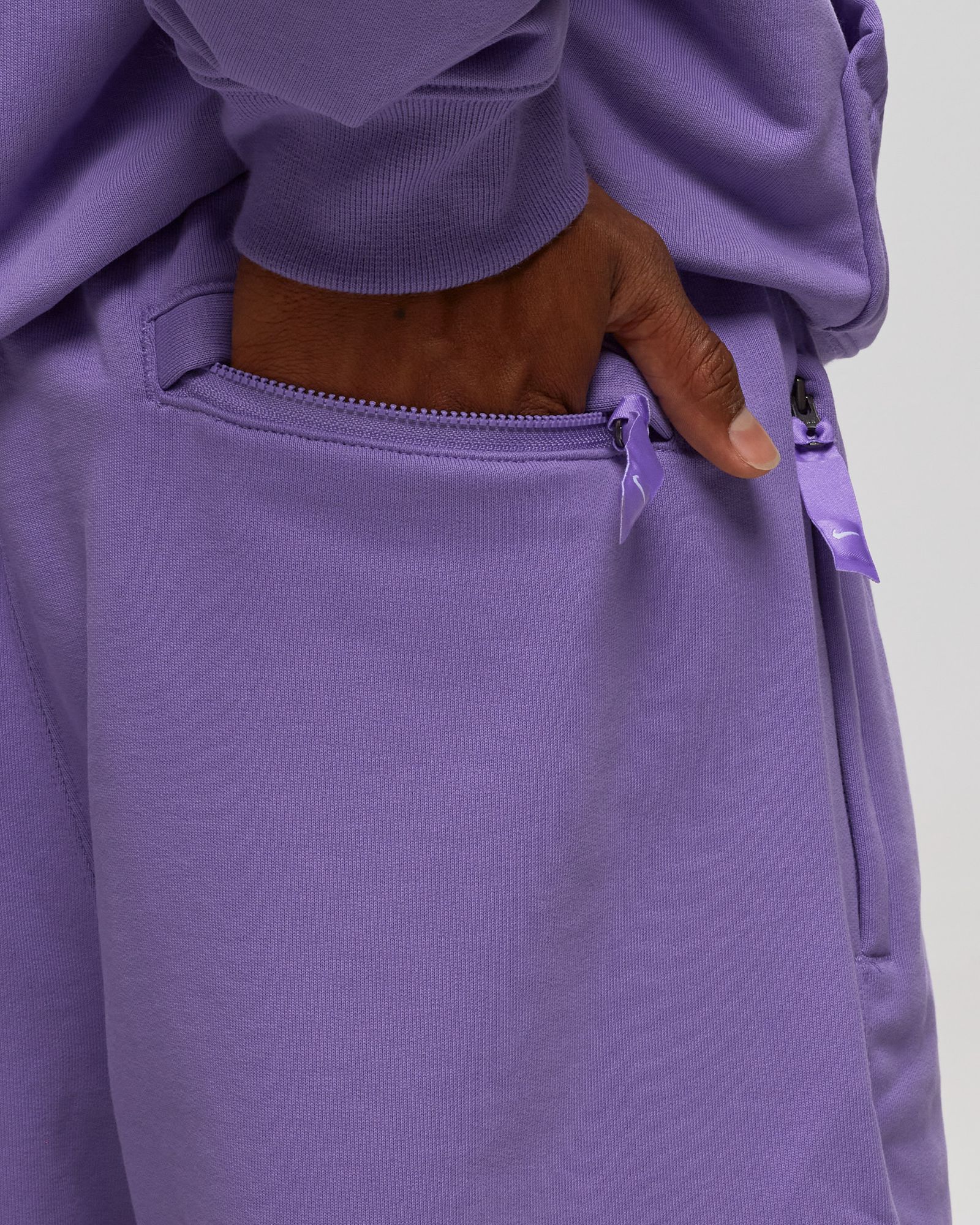 SOLO SWOOSH FRENCH TERRY SHORTS