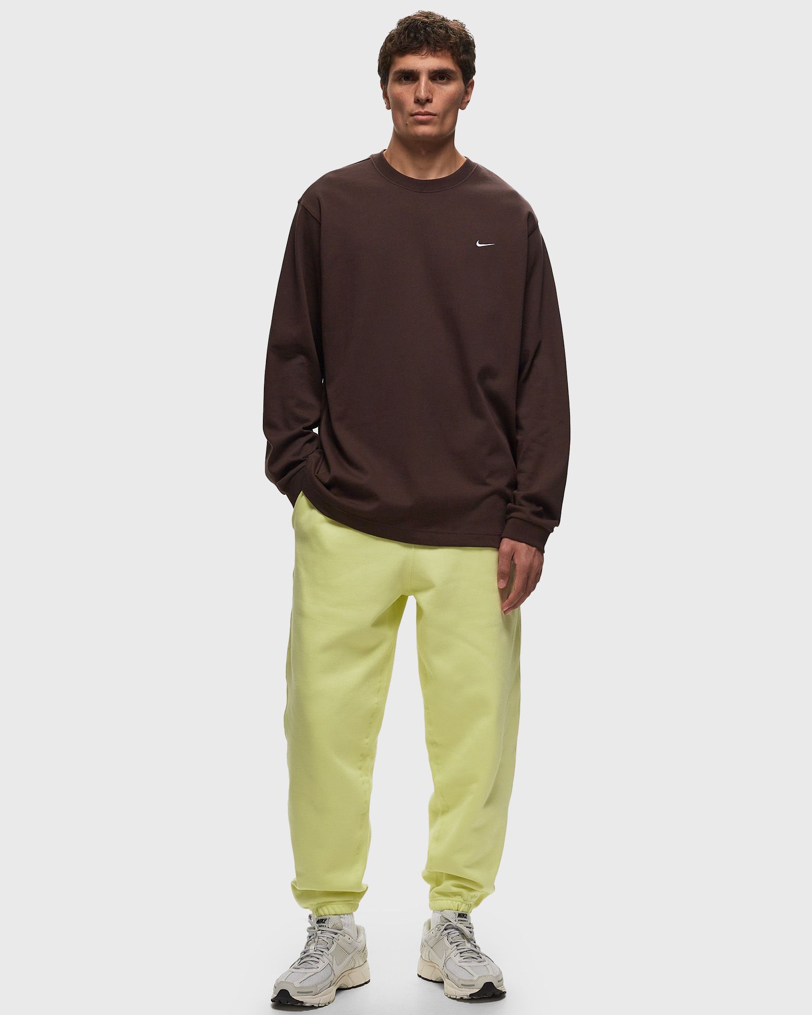 Solo Swoosh Long-Sleeve Top