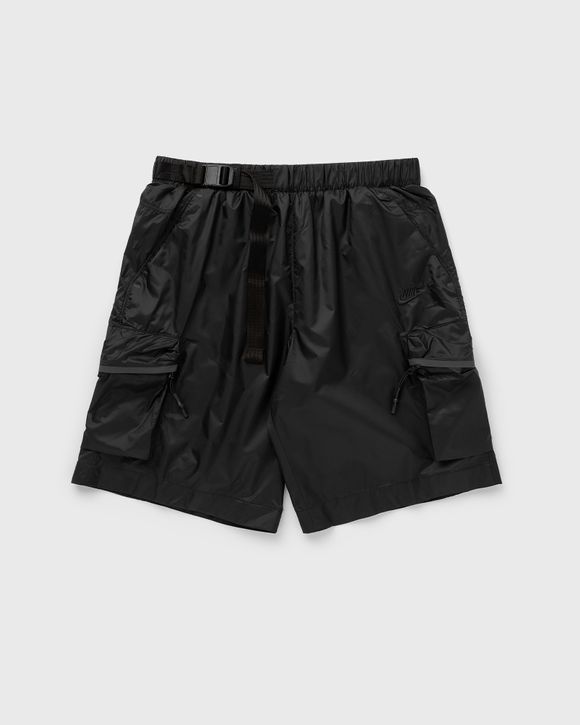 Nike lightweight utility cargo shorts best sale in black