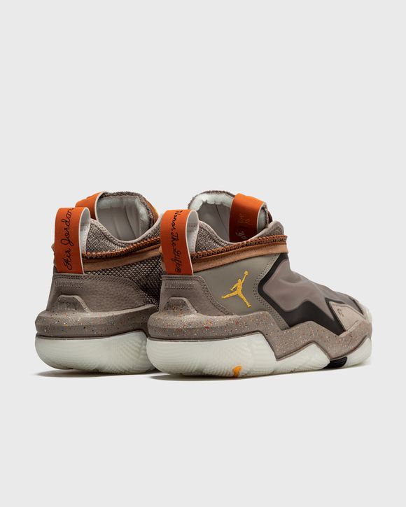 HONOR THE GIFT X JORDAN WHY NOT ZER0.6 - MOON FOSSIL/YELLOW OCHRE-CAMPFIRE O