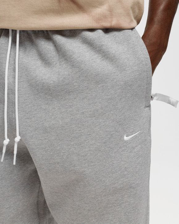 Nike sweat pants store shorts