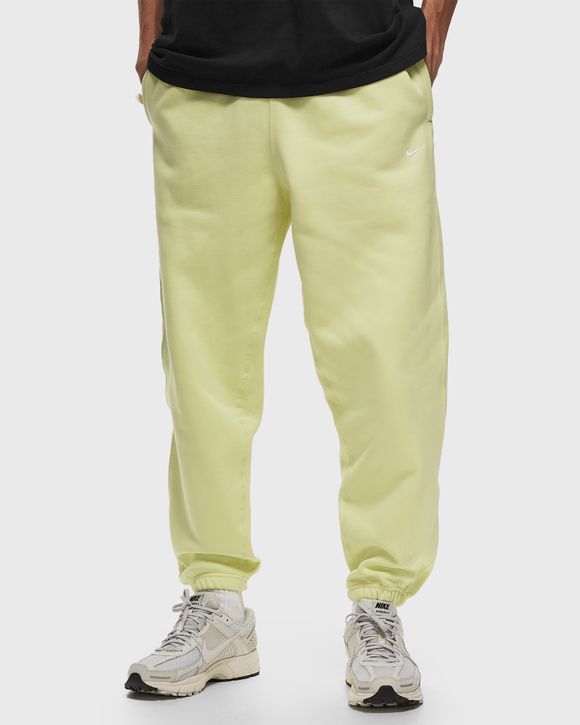 Nike Solo Swoosh Fleece Pants Green | BSTN Store