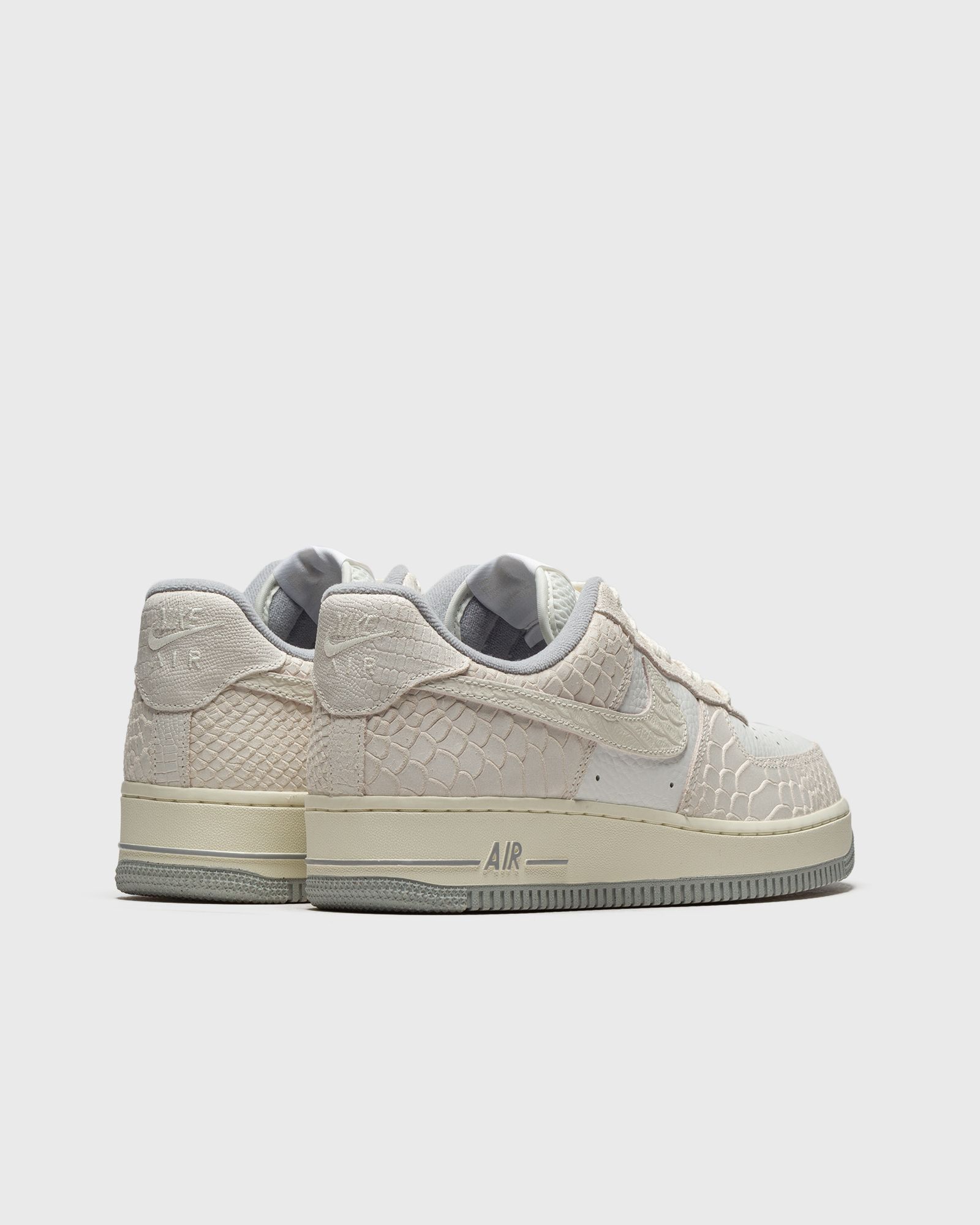 WMNS AIR FORCE 1 '07 “White Python”
