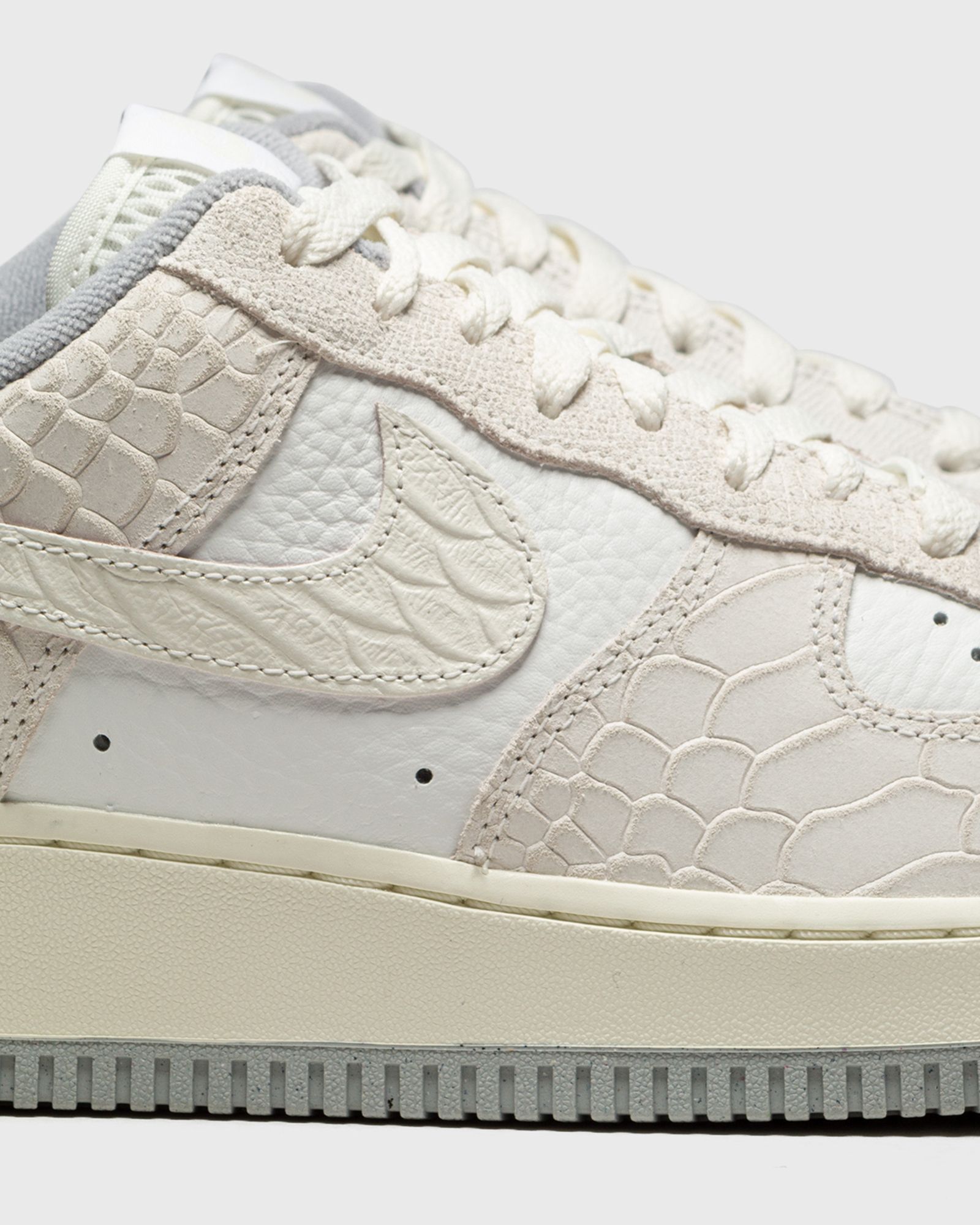 WMNS AIR FORCE 1 '07 “White Python”