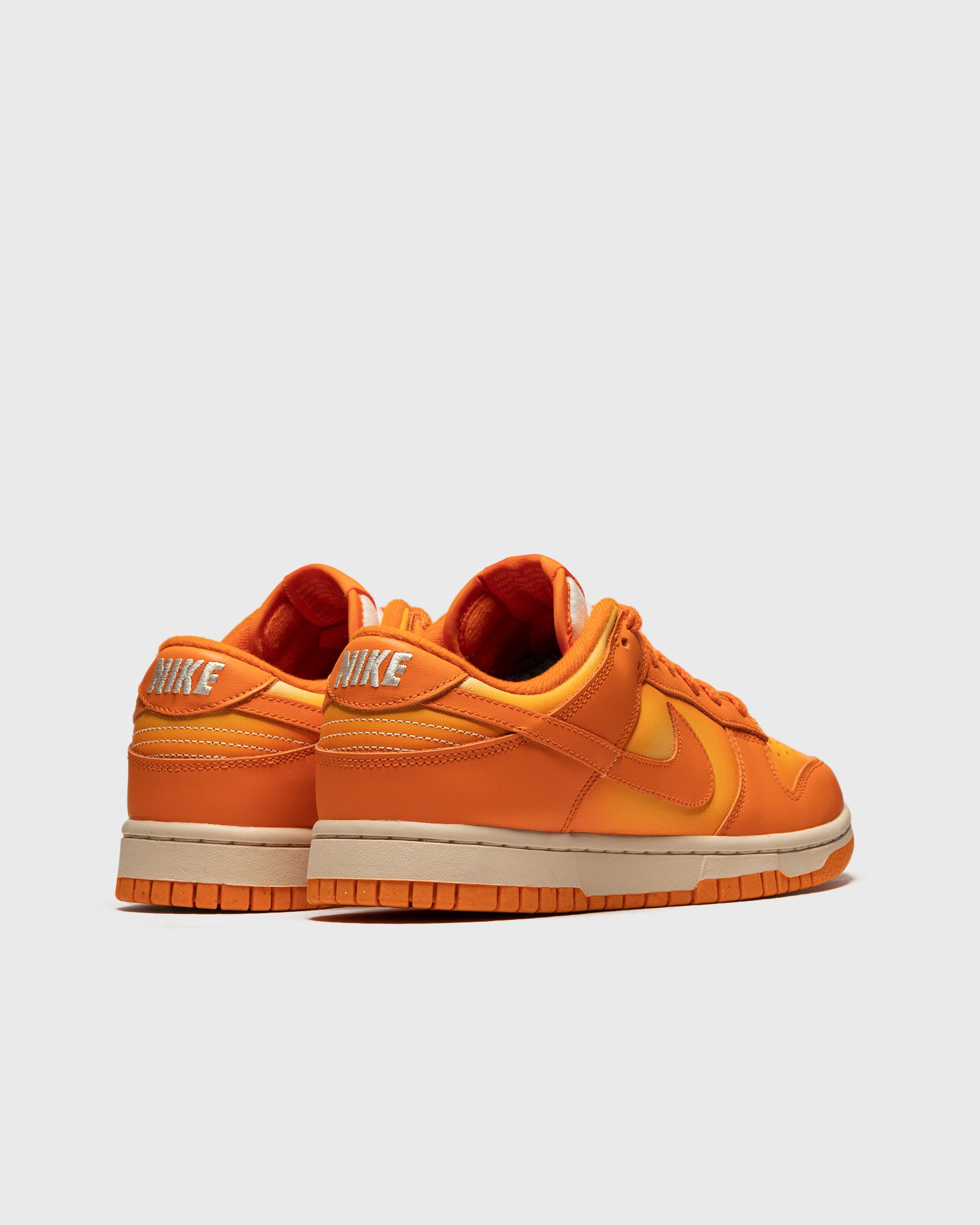 WMNS NIKE DUNK LOW "Magma Orange"