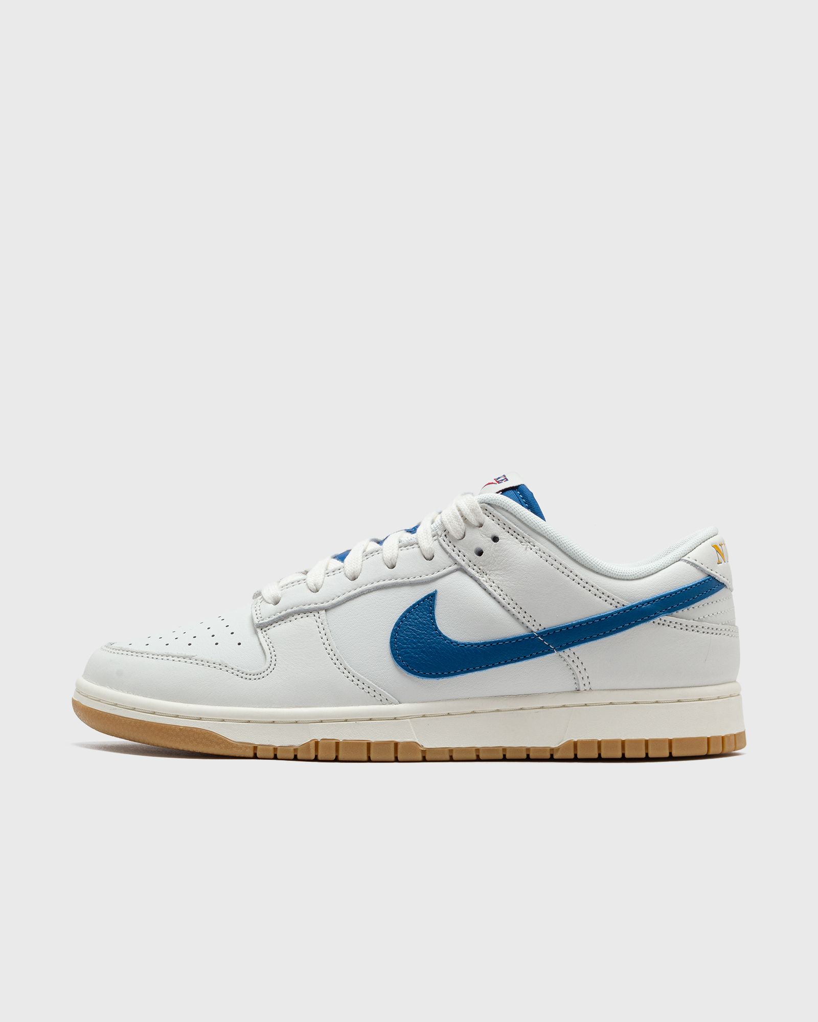 DUNK LOW SE