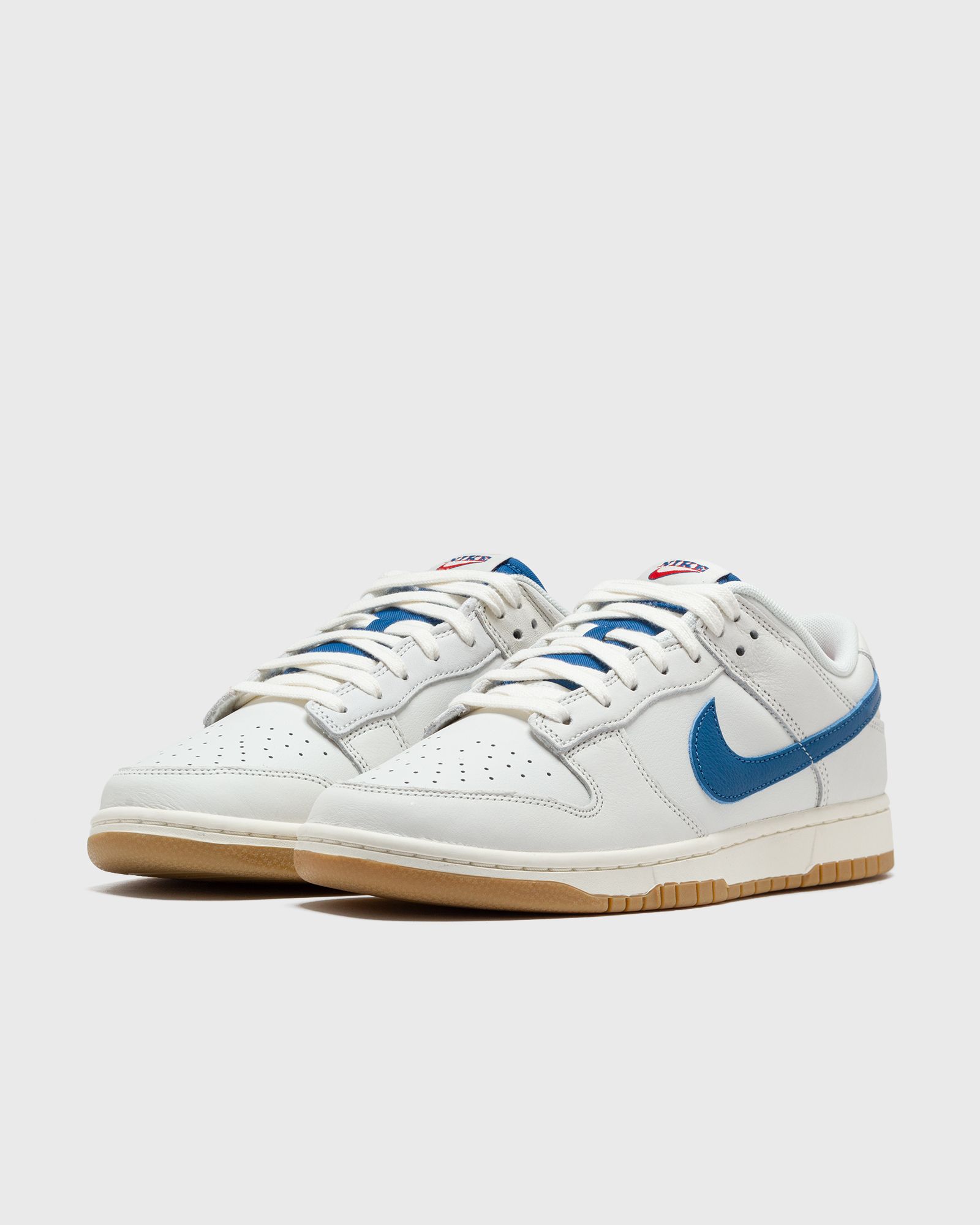 DUNK LOW SE